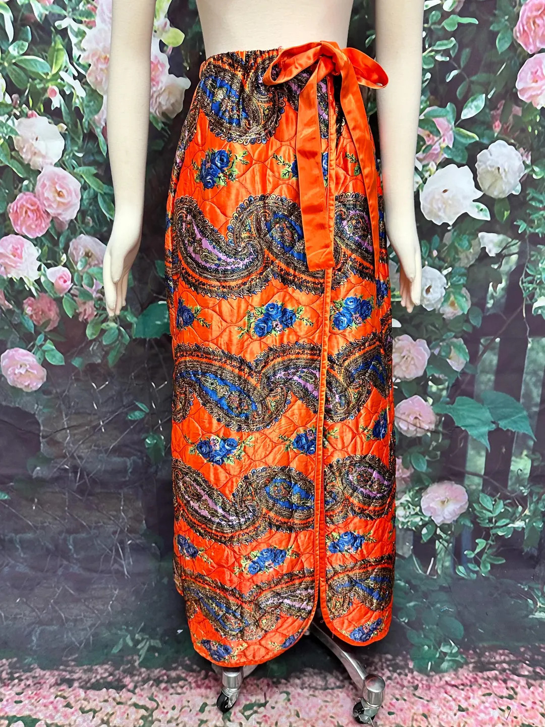 70s Orange Satin Quilted Paisley Maxi Skirt - Etsy | Etsy (US)