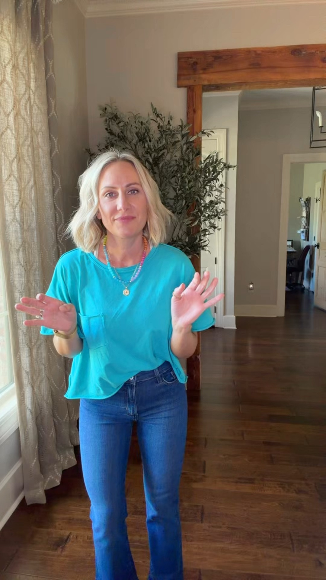 It’s a casual colorful day 🩵🩷💛💚

#HOCSpring #SpringAccessories #CroppedDenim #CasualStyle 

#LTKSeasonal #LTKootd #LTKOver40