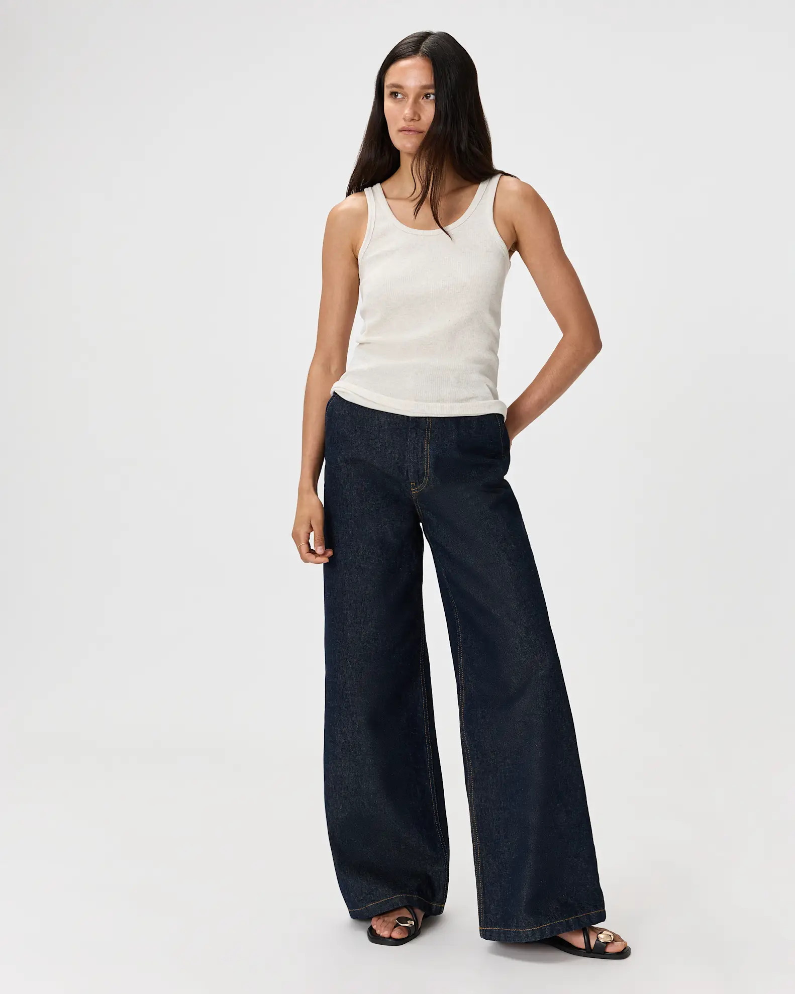 Organic Cotton Micro-Rib Scoop Neck Tank | Quince
