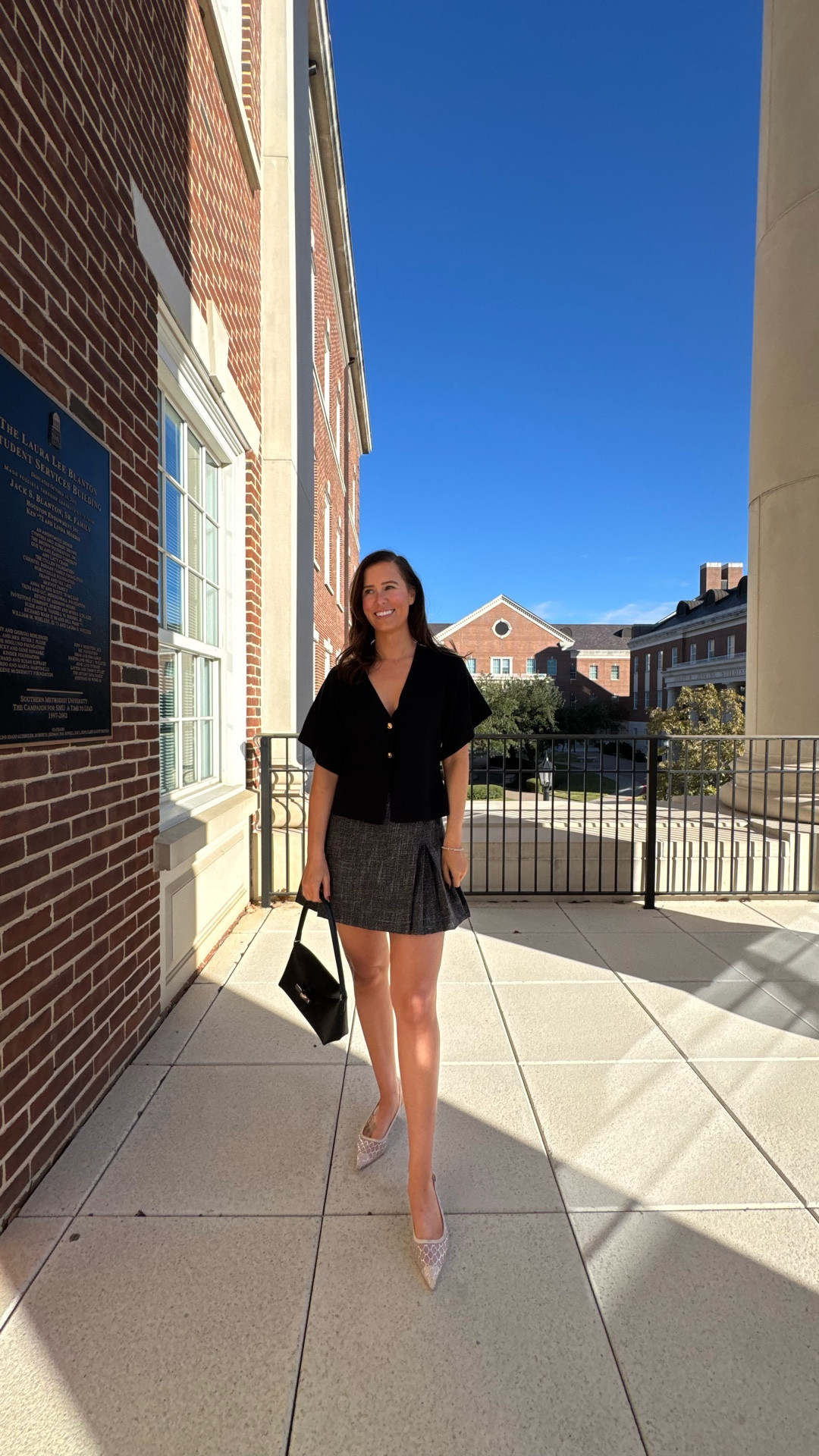 Sleeveless sweater // pleated skirt // date night // under $100 // kitten heels // Amazon finds 

#LTKParties #LTKHoliday #LTKFindsUnder100