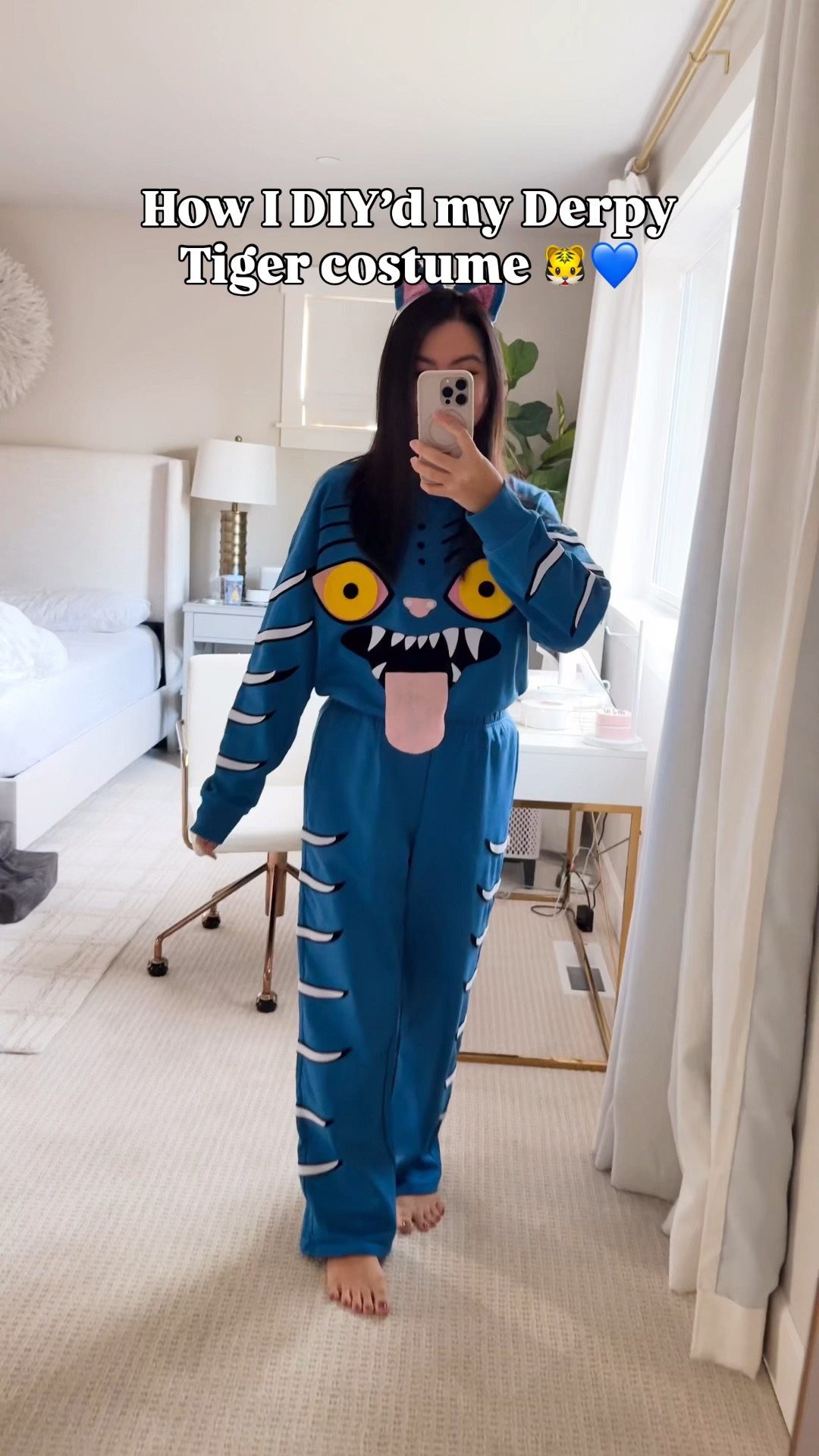 How I DIY’d my Derpy Tiger Kpop Demon Hunters costume! 🐯💙

Sweatsuit, self adhesive fabric, white and black, glue gun, Cricut machine, fabric sheet assorted color, marker, headband 

#LTKSeasonal #LTKStyleTip #LTKHalloween