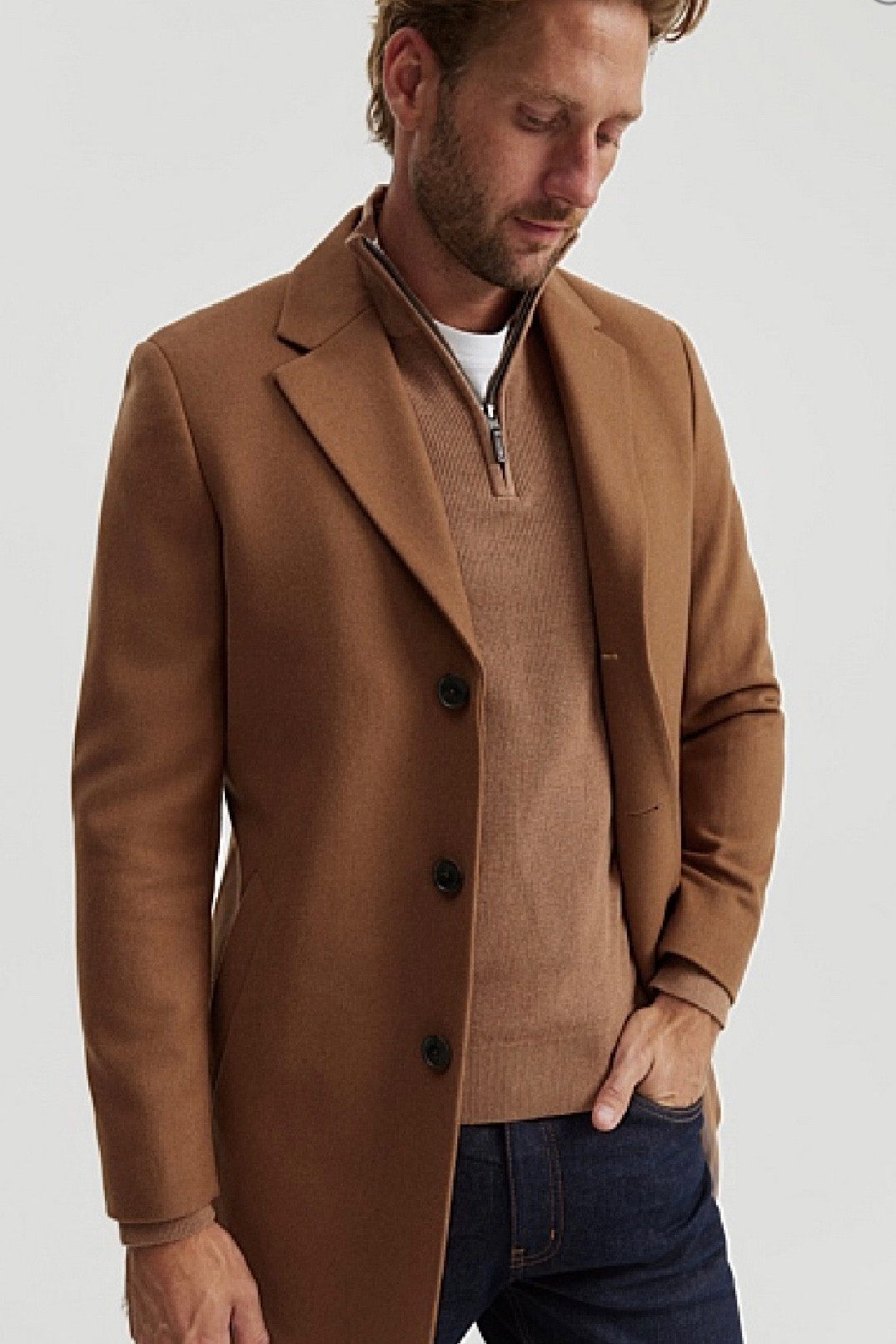 Might have to get hubby to buy this @countryroad jacket just so I can borrow it 

#LTKSeasonal #LTKaustralia #LTKFind