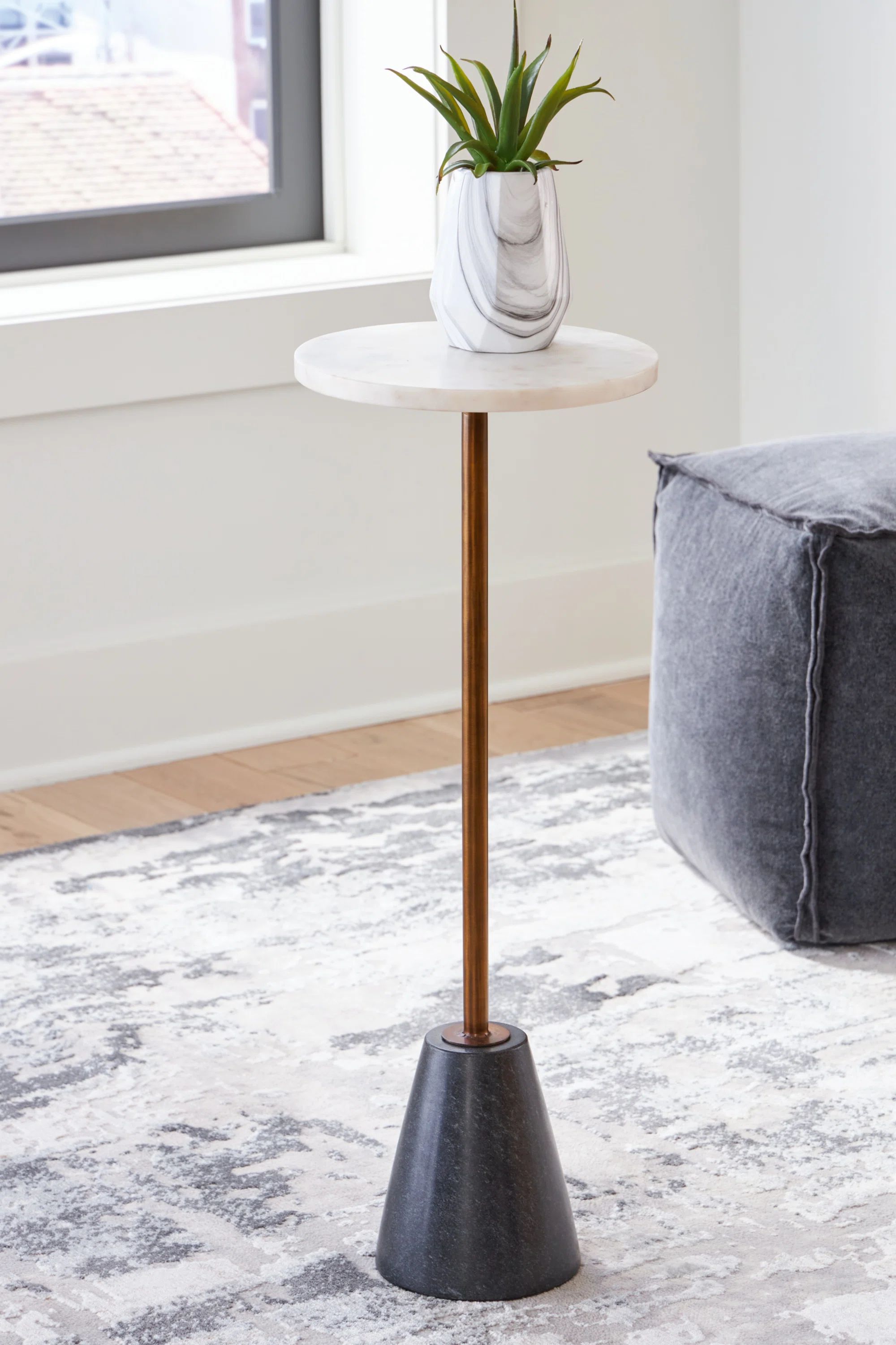 Signature Design by Ashley 23.25'' Tall End Table & Reviews | Wayfair | Wayfair North America