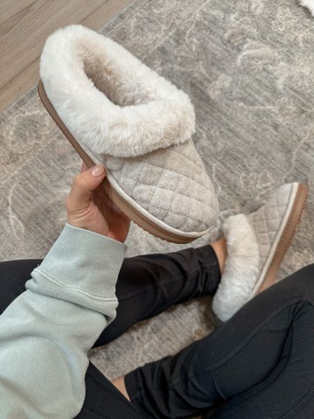 Say hello to your new favorite slipper 😍 the quilted detail is so cozy and they come in three different colors! Memory foam!
Run, don’t walk! 

@walmart #WalmartFashion #WalmartPartner

#LTKshoecrush #LTKfindsunder50