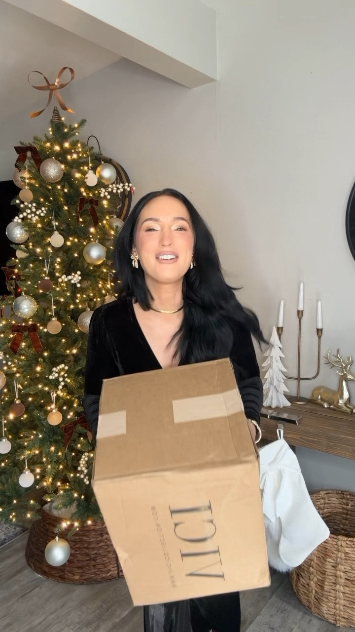 4 holiday glam outfits you NEED! BEAUTYOFBUDGET30 for 30% off


Holiday
Holiday dresses
Velvet 
Thanksgiving dress
Christmas dress
New years 

#LTKGiftGuide #LTKSeasonal #LTKHoliday