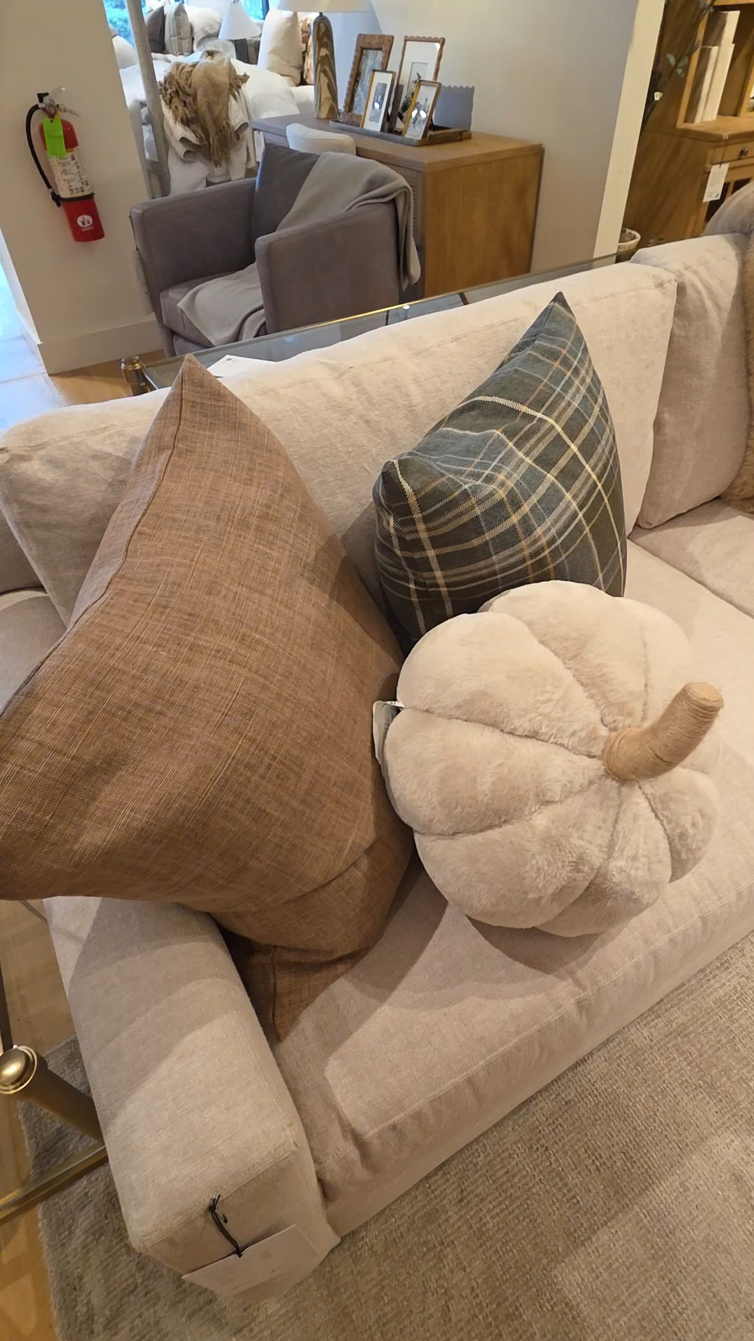 I love shopping when stores are flipping from one season to another summer take down at pottery Barn and fall is in full effect

#LTKdayinmylife #LTKSeasonal #LTKHome