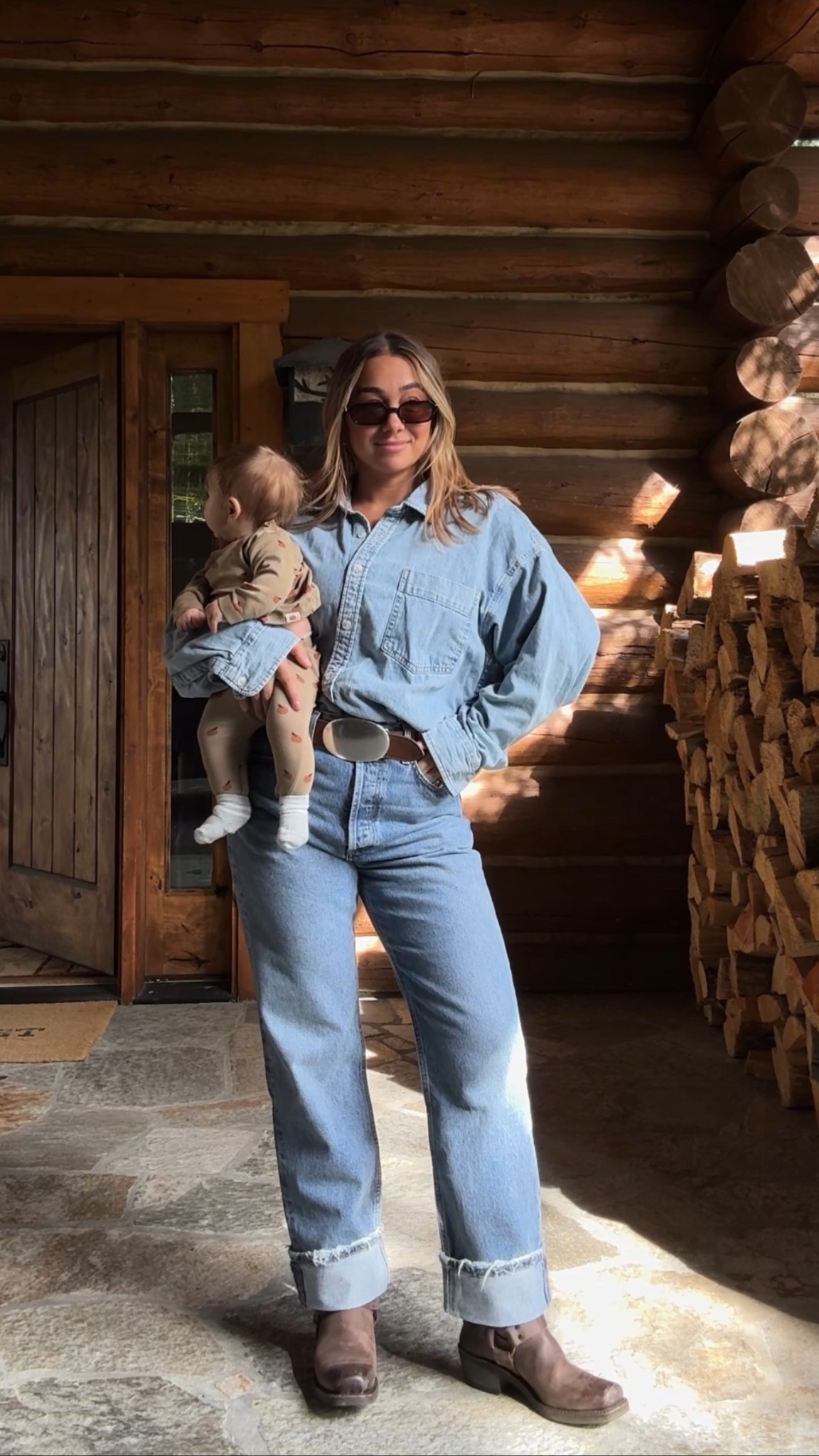 Fall denim on denim outfit! Artizan shirt is size L, Agolde jeans TTS, belt I got size M so I could wear on my waist or lower but I would say it’s true to size. Frye boots TTS!

Fall outfit, denim outfit 