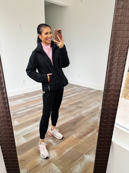 Insulated jacket that keeps you warm, is water resistant, has a relaxed fit and isn’t too bulky! I like to wear this for athleisure or for walks! Easy to throw on and is perfect for fall and winter. Wearing size XS and it fits TTS. Linking my jacket, joggers, sweater and sneakers 

#LTKstyletip #LTKfitness #LTKSeasonal
