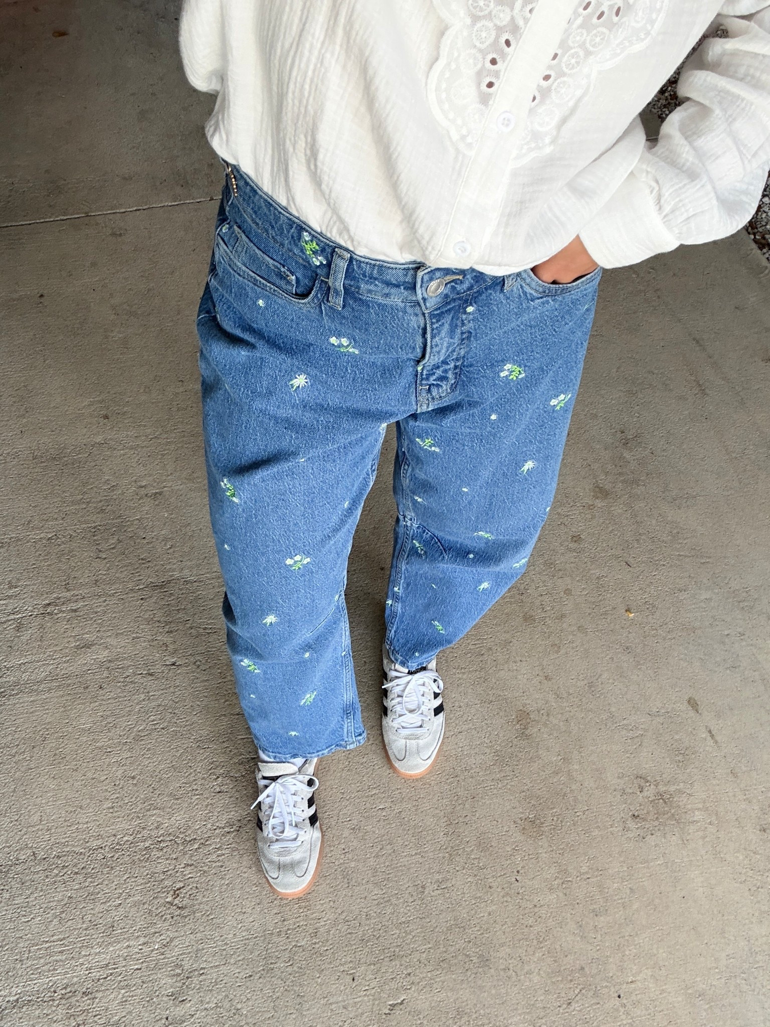 Today’s church fit ✨love these jeans!!! Runs big, size down. 

#LTKgrwm #LTKPetite #LTKootd