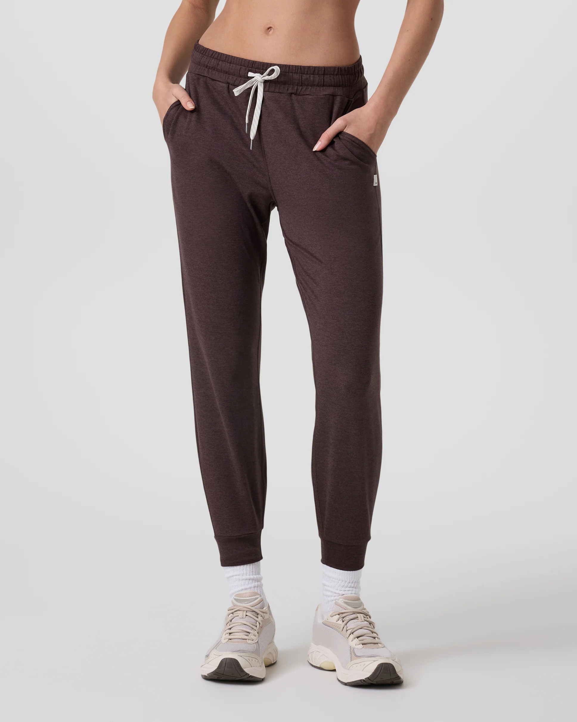 Performance Jogger | Women's Java Heather Joggers | Vuori | Vuori Clothing (US & Canada)