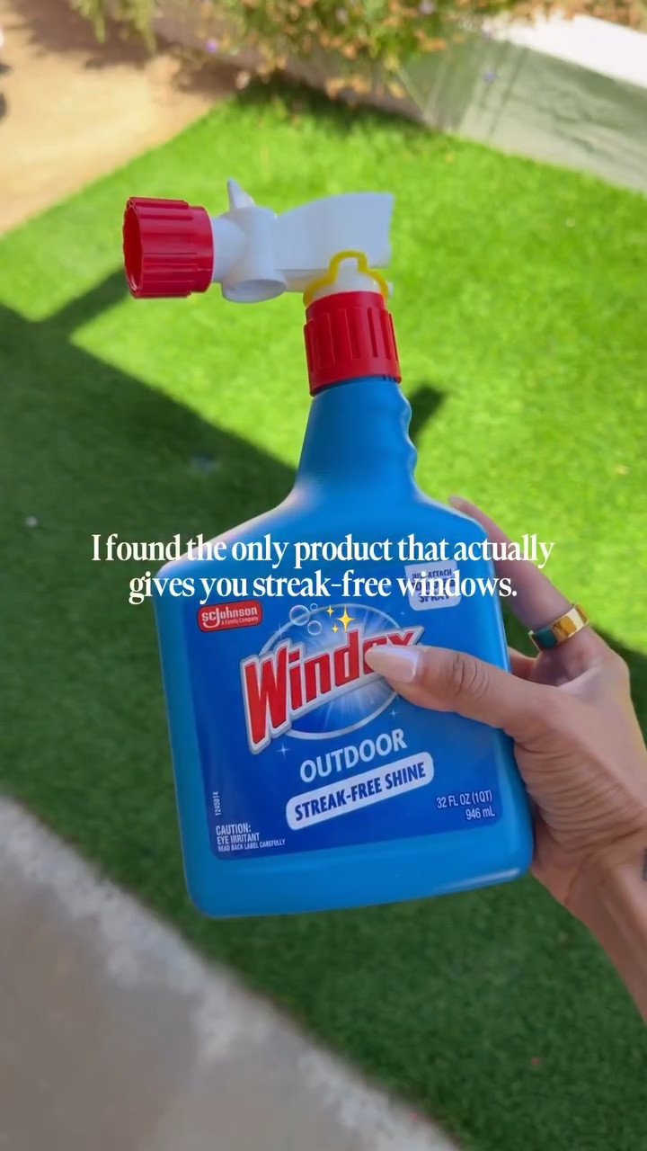 Window cleaning essentials that actually leave a streak-free finish. These are the tools I reach for every time. 🫧

#WindowCleaning #CleaningEssentials #HomeEssentials #CleaningTools

#LTKSaleAlert #LTKHome #LTKSeasonal