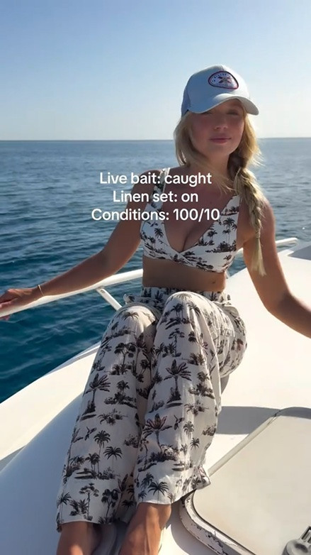 🎣 🎣 🎣 loving this linen & swim set by @carvedesigns comment ‘shop’ for links sent to your DM! 🤍 

#fishing #boat #miniseason #florida #ocean