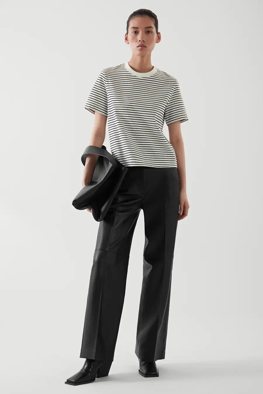 HomeWomenTopsT-shirtsREGULAR-FIT HEAVYWEIGHT T-SHIRT | COS (EU)