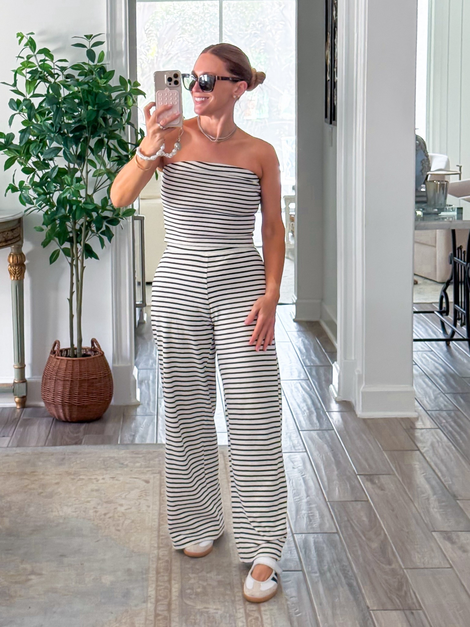 Easy set for vacation, spring mornings, on the go mom life. No thinking. Just pop it on and go. Wearing XS  Mom outfit. Vacation outfit. Spring break. 

#LTKgrwm #LTKootd #LTKPetite