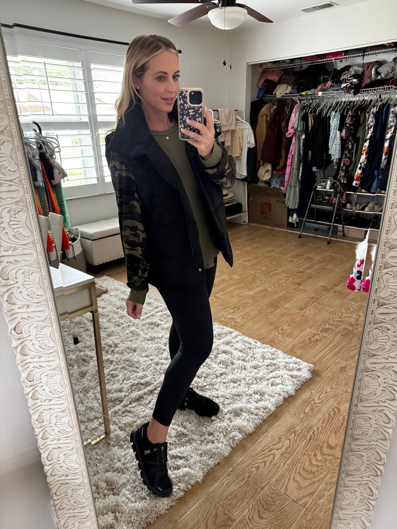 Puffer vest 

#LTKSeasonal #LTKootd #LTKMidsize