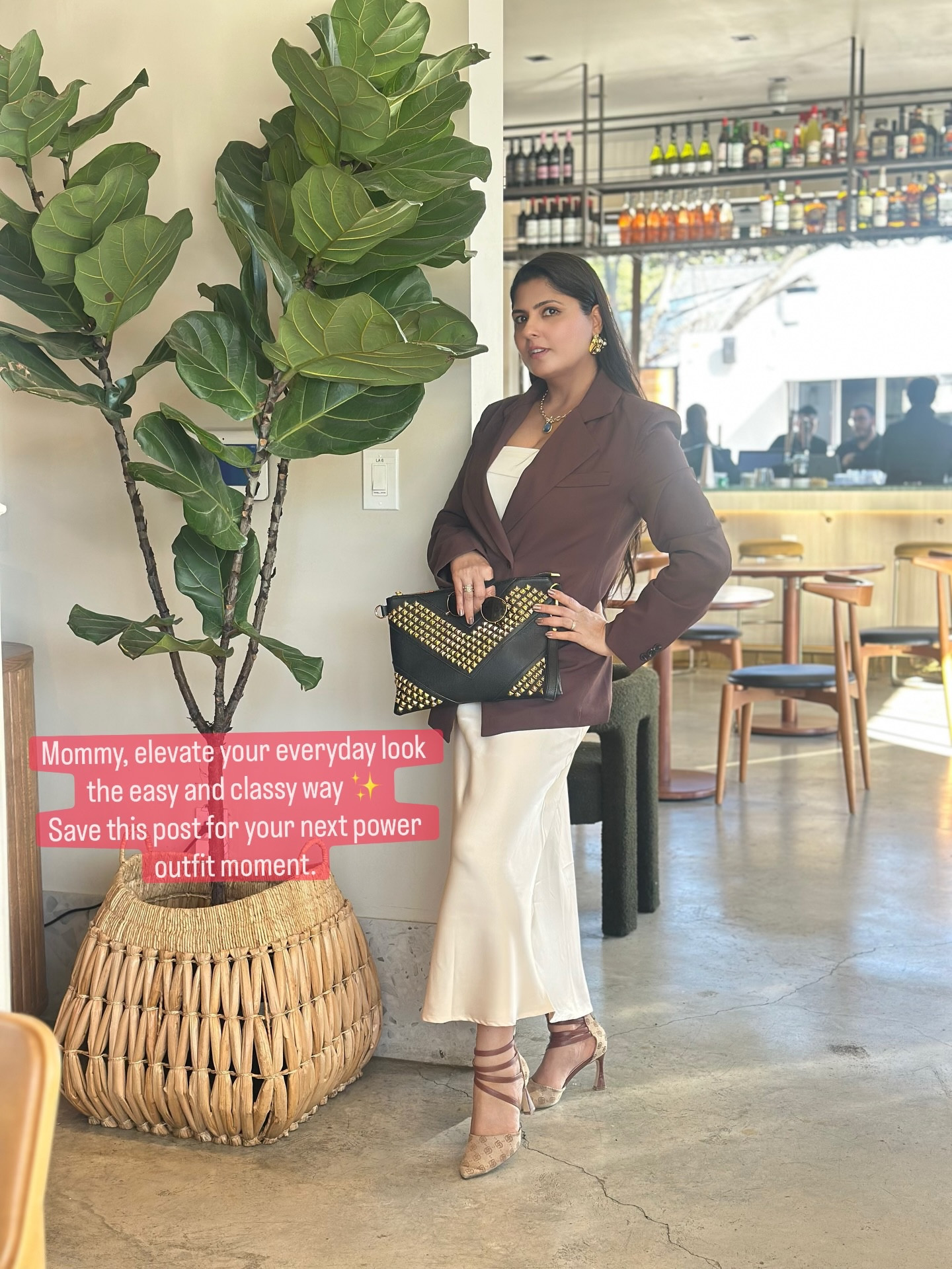 How to look classy and expensive from Basic , not designer but look designer ⬇️
.
.
Blazer is from Voghion :
https://voghion-share.onelink.me/FO1F/w2qf10eg


#LTKmomlife #LTKgrwm #LTKootd