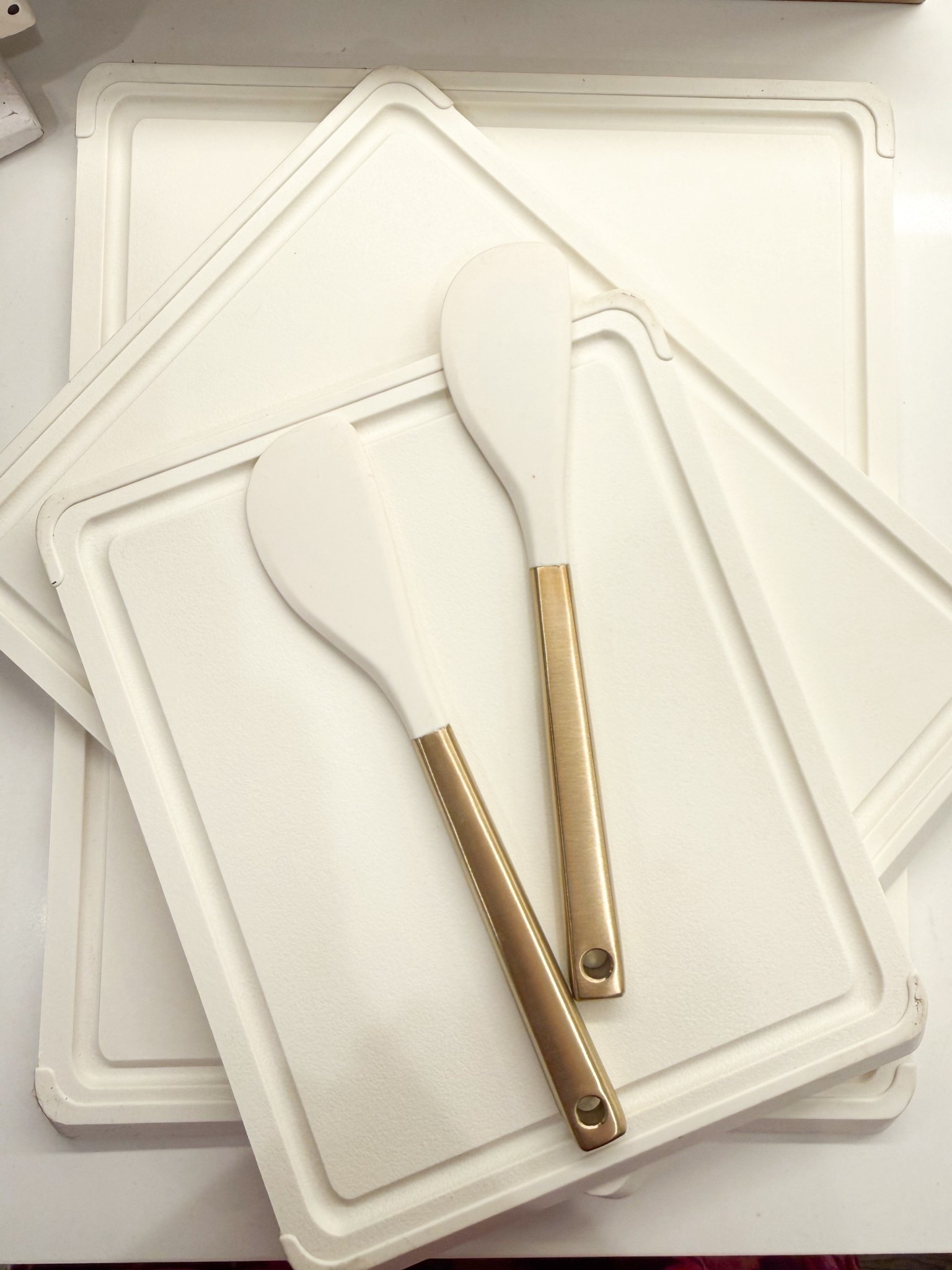 new cutting boards and spatulas for all the holiday cooking • 

#LTKHome #LTKFindsUnder50 #LTKSeasonal