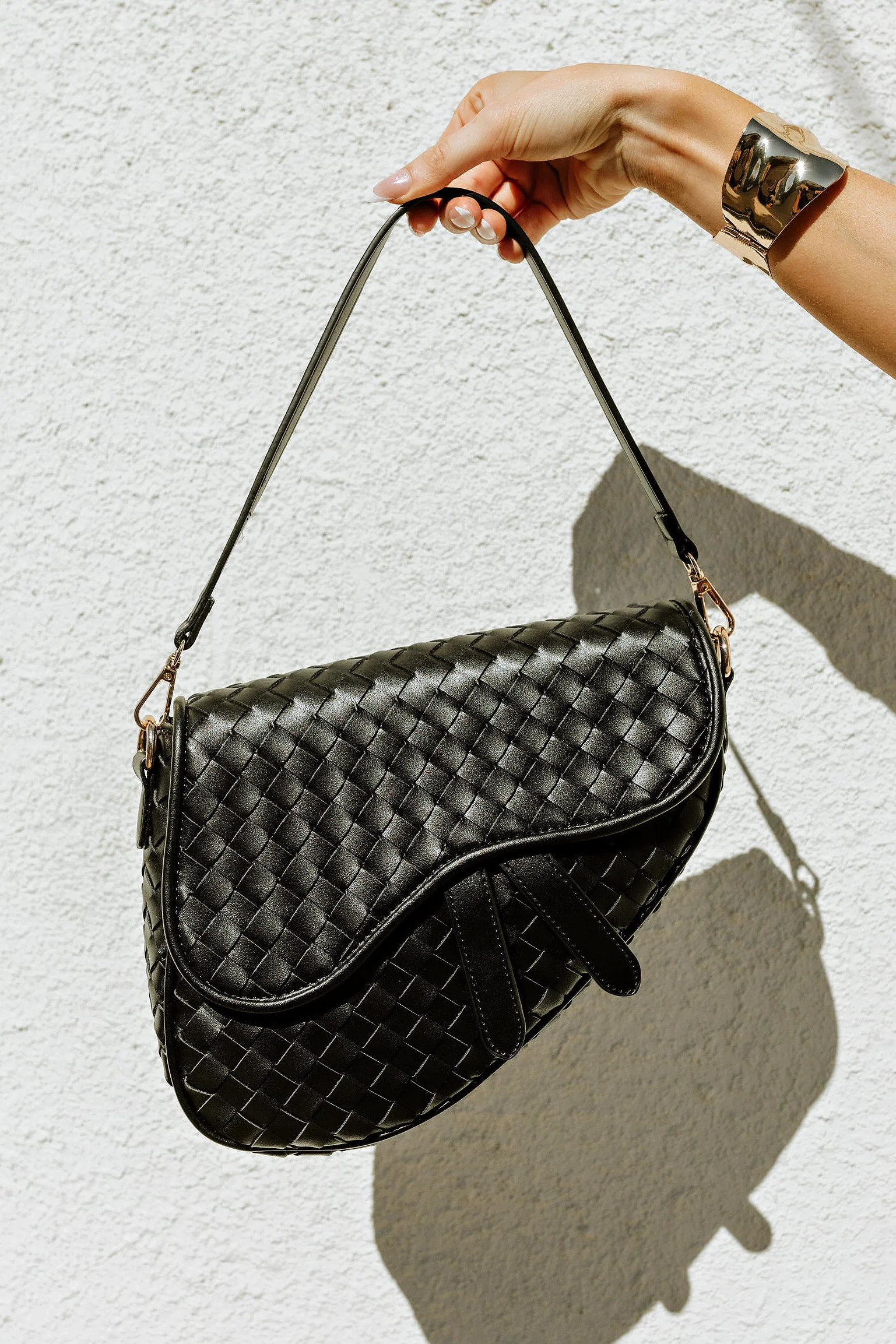 NEW!! Highland Woven Saddle Bag | Glitzy Bella