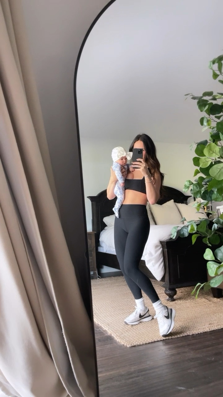 friday fit check 🕶️

#LTKbump #LTKbaby #LTKfitness