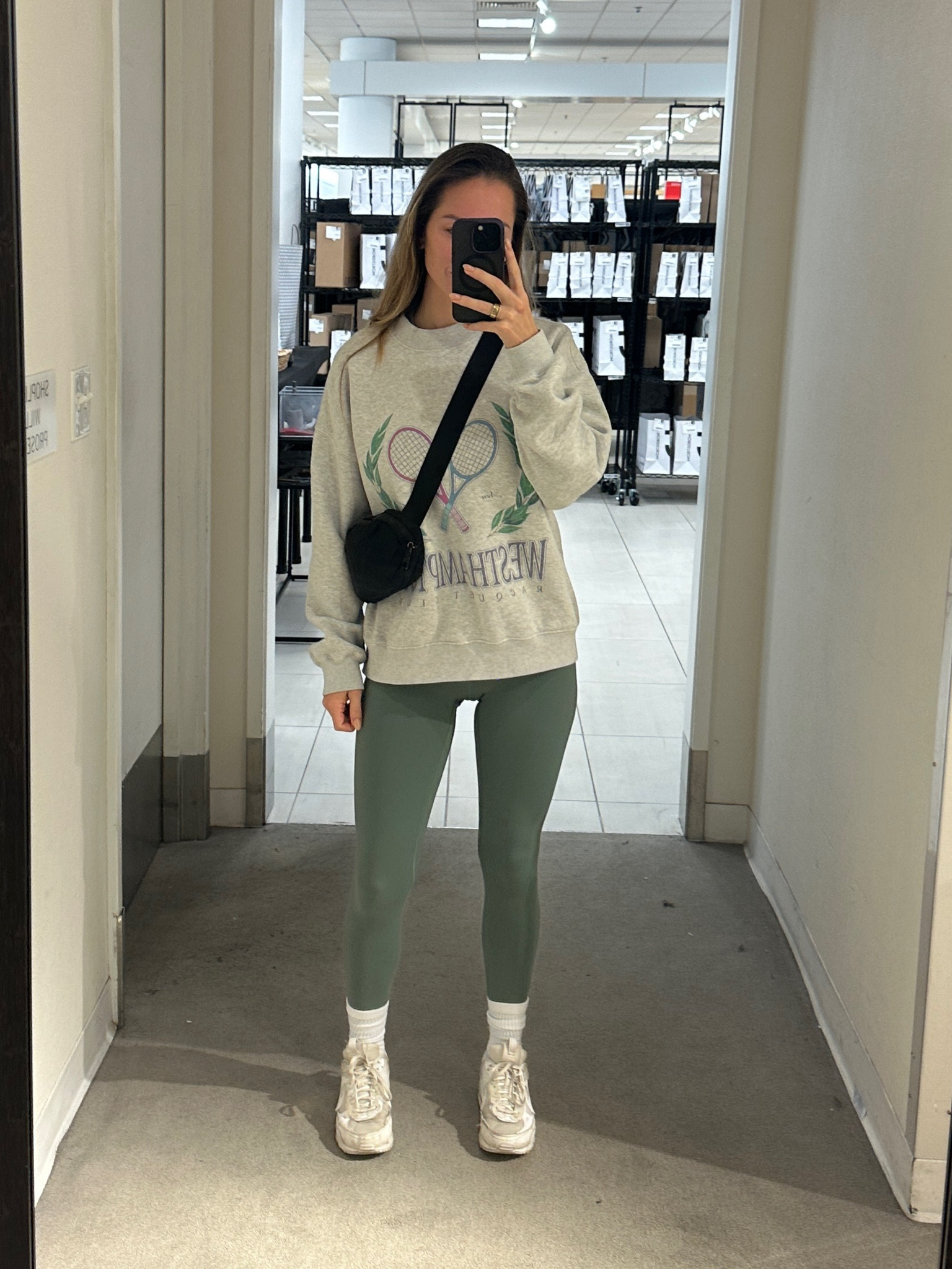 Cozy shopping fit


#LTKFindsUnder50 #LTKFindsUnder100 #LTKSaleAlert