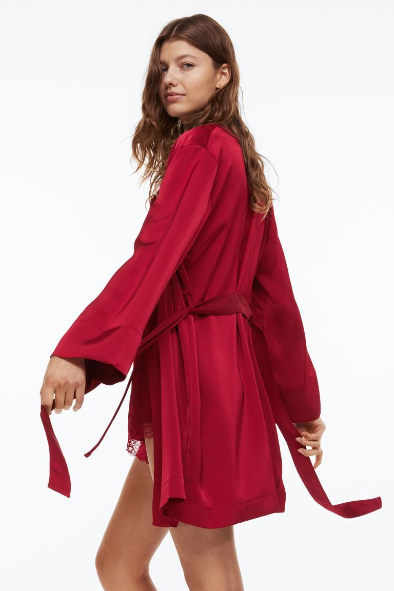 Satin dressing gown | H&M (UK, MY, IN, SG, PH, TW, HK)