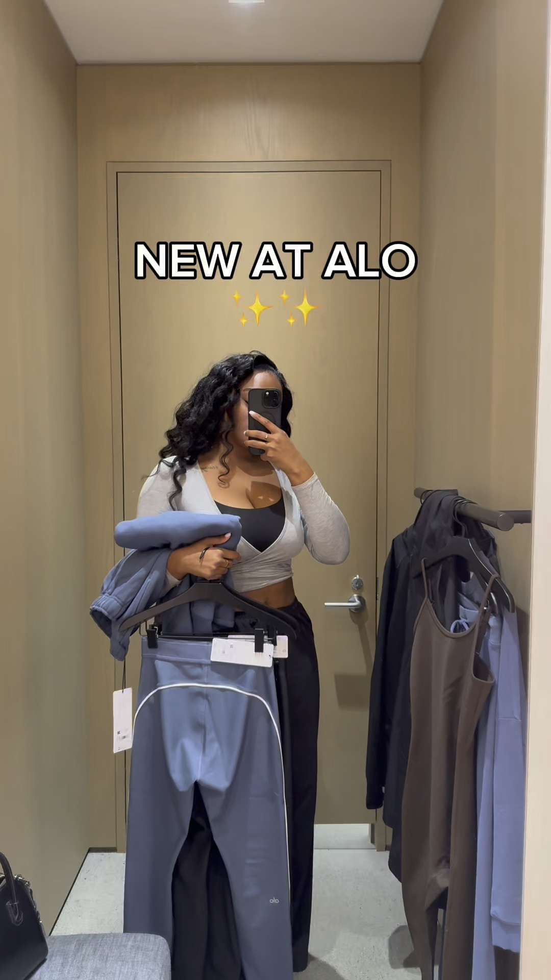 Alo takes all of my coins! Is it worth it? 
#alo #styletip #fallfashion 

#LTKSeasonal #LTKStyleTip #LTKTall