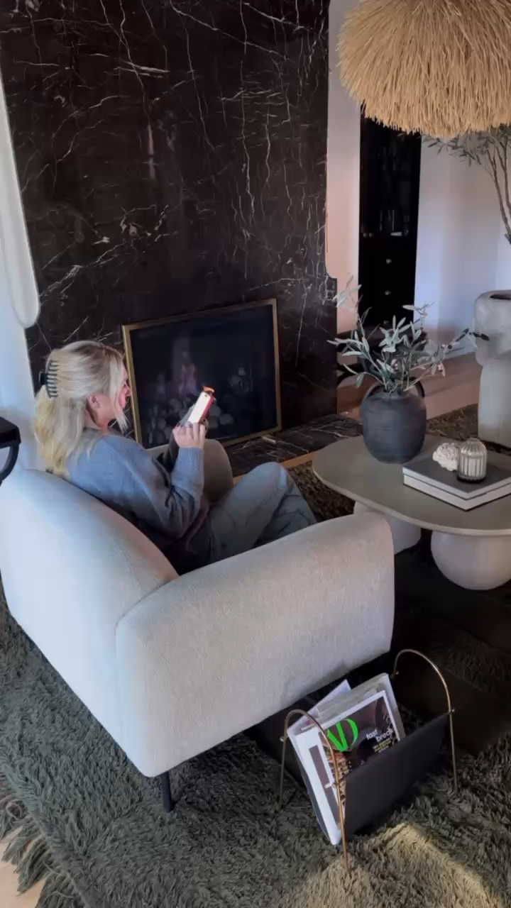 The ultimate gifting destination this holiday season: @24s 🛒🛒 With over 300 luxury brands + 24 hour express delivery, you’ll find something for you & your loved ones. #24S #ad