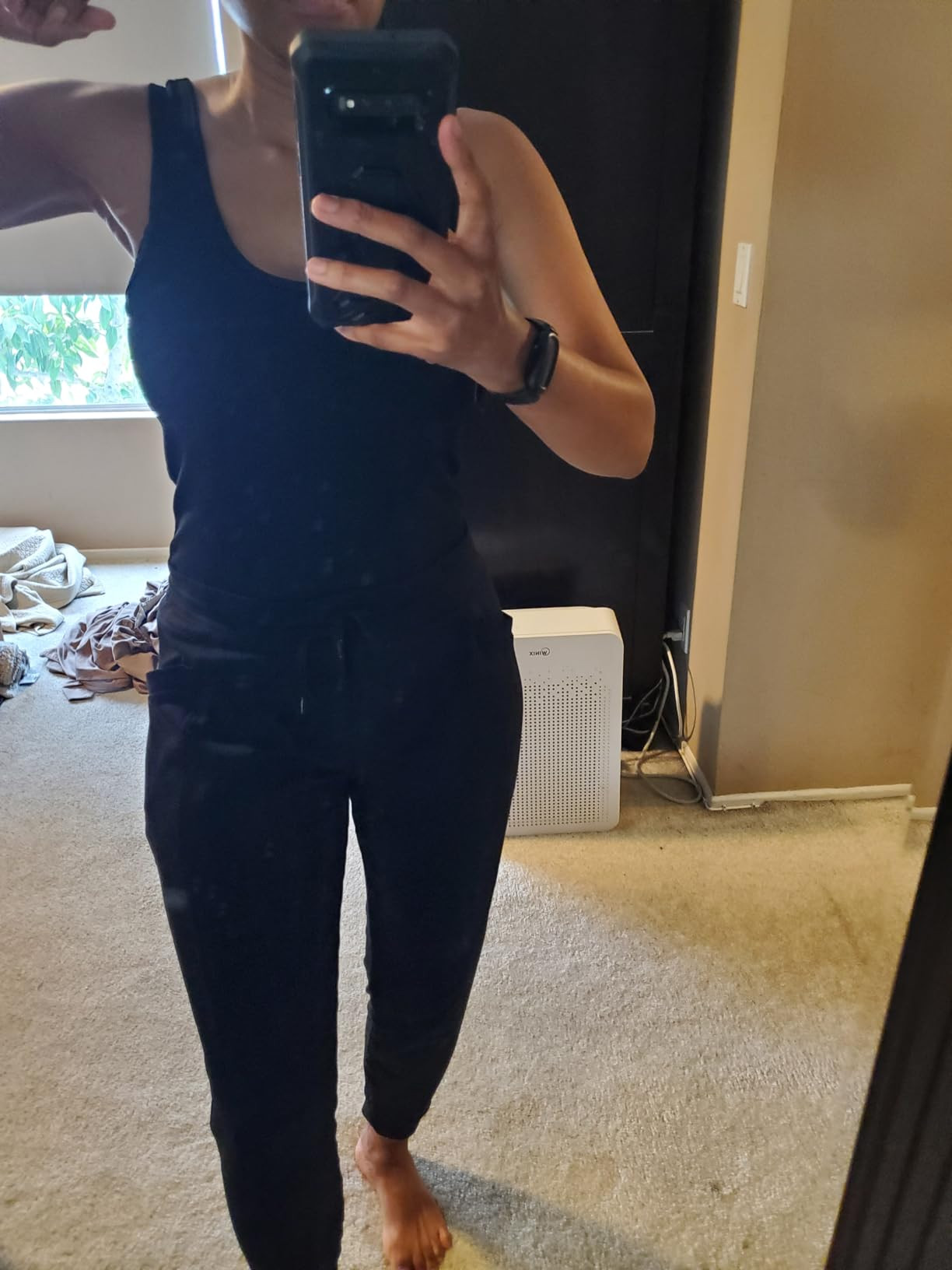 GEMBERA Women's Sleeveless Scoop Neck Ribbed Tank Tops Fitted Basic Cami Tee Shirts | Amazon (US)