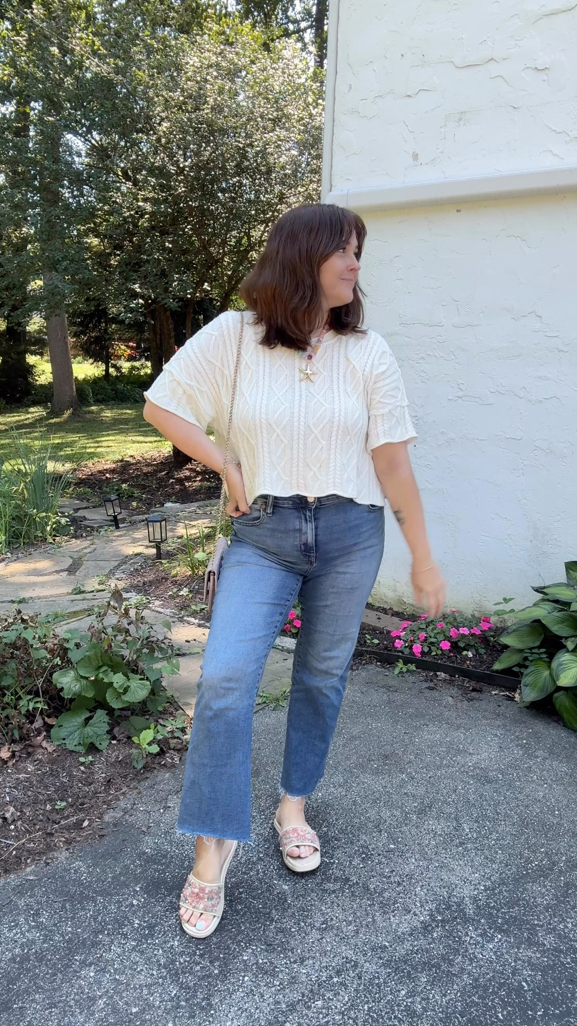 The perfect fall transition sweater doesn’t ex- // Obsessed that it doesn’t have holes in it either!!

Jeans are on sale too!

Fall sweater, fall transition outfit, fall fashion, cream sweater, short sleeve sweater, flare jeans, kick boot jeans, American eagle jeans

#LTKSaleAlert #LTKMidsize #LTKSeasonal