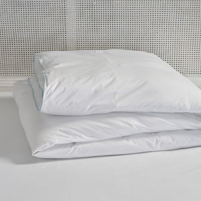 Frontgate Resort Down Duvet Insert with Sateen Cotton Shell & Baffle Box Construction | Frontgate