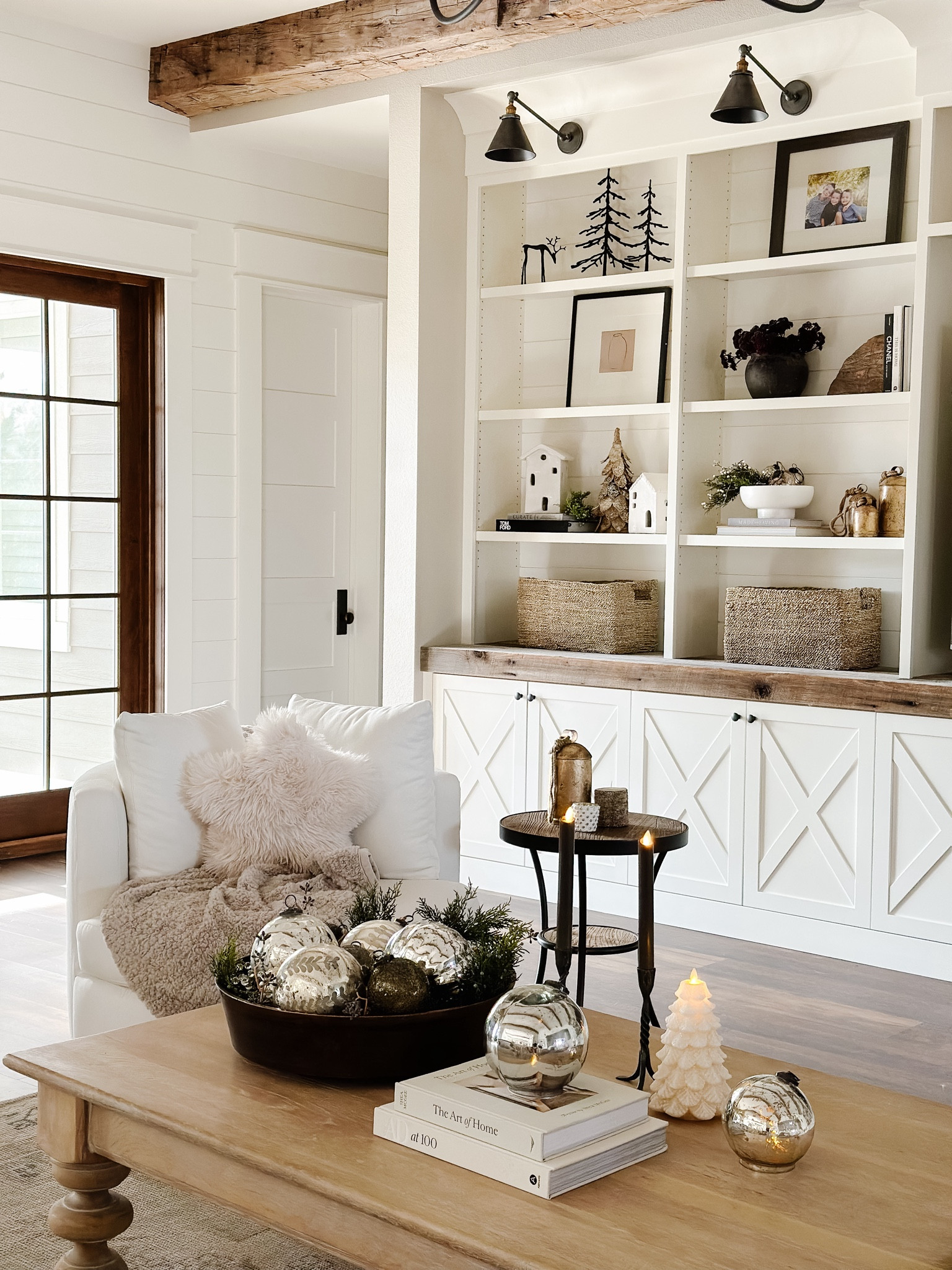 Holiday coffee table inspiration


#LTKCyberWeek #LTKhome #LTKVideo