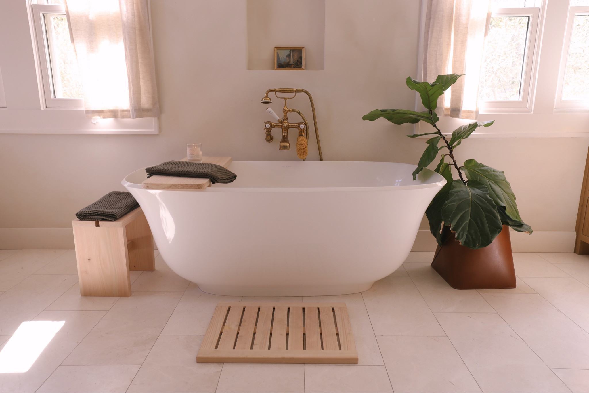 Cozy Primary Bathroom in Austin, Texas. Charming, natural and modern bathroom essentials. Our #thecitizenry finds at #thecontainerstore elevated this space to the next level 🛁

#bathroom #decor #modern #timeless #bathtub



#LTKGiftGuide #LTKstyletip #LTKhome