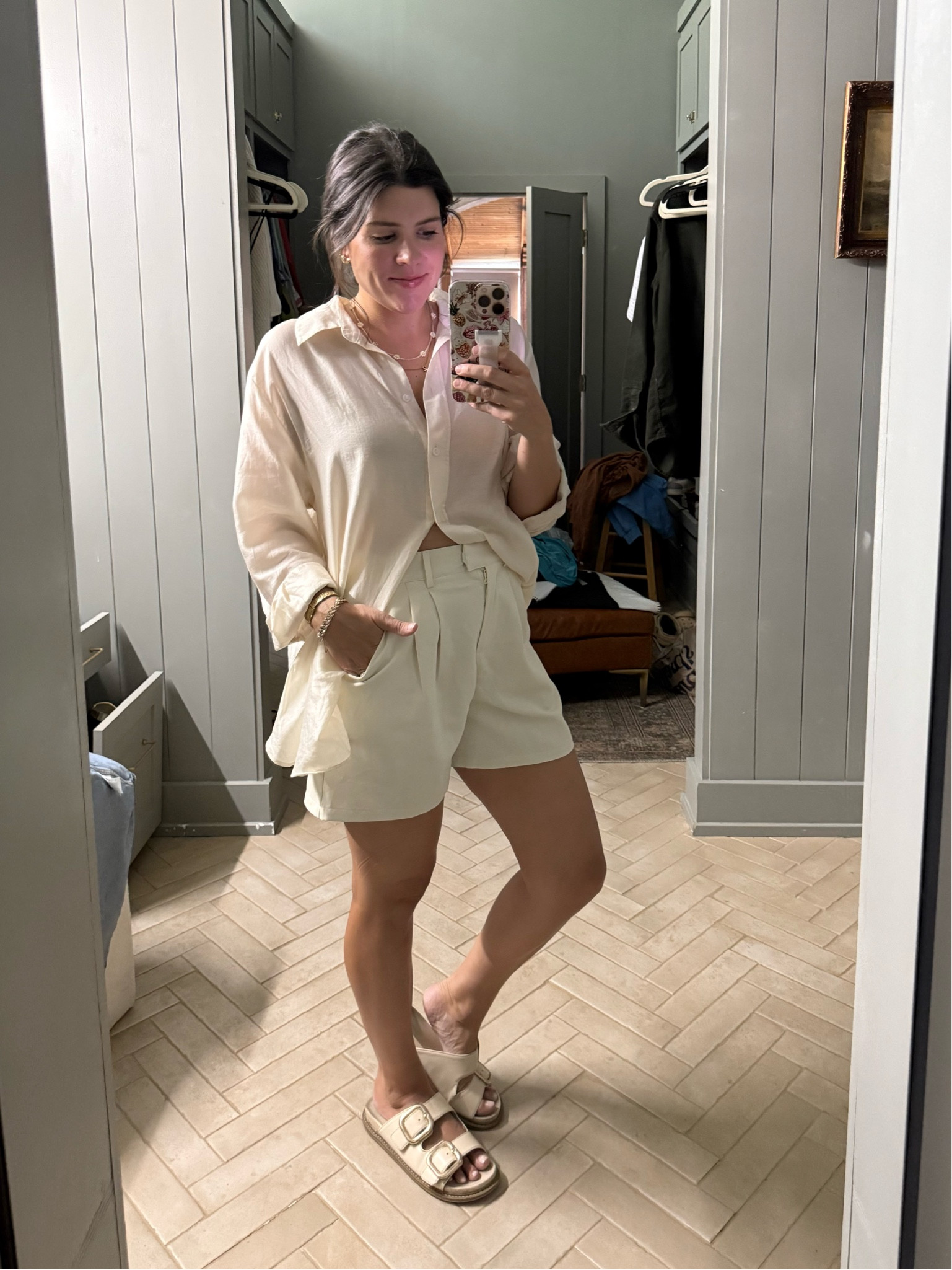 These Amazon find shorts are seriously a pre-fall win 🤍 Comfy, lightweight, and under $30! I dressed them up with a classic button-down, but they’re just as good with a tank + sneakers. Linked everything for you ✨

#LTKunder50 #LTKfinds #Amazonfashion #LTKsummer #LTKstyletip #casualchic #neutralstyle #summeroutfit #LTKootd #affordablefashion