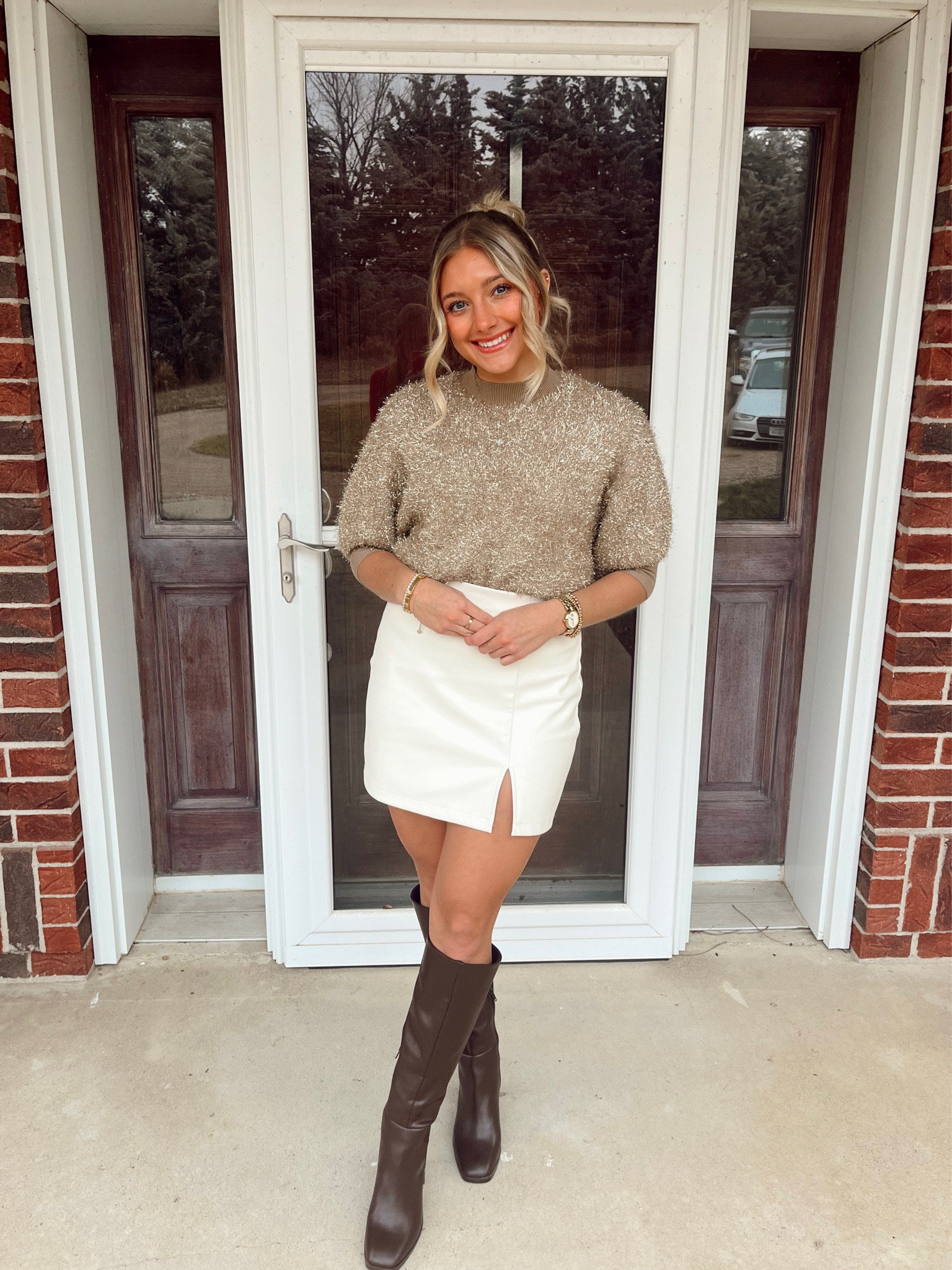 christmas outfit🤩
skirt is from von mar, i couldn’t find a link! 