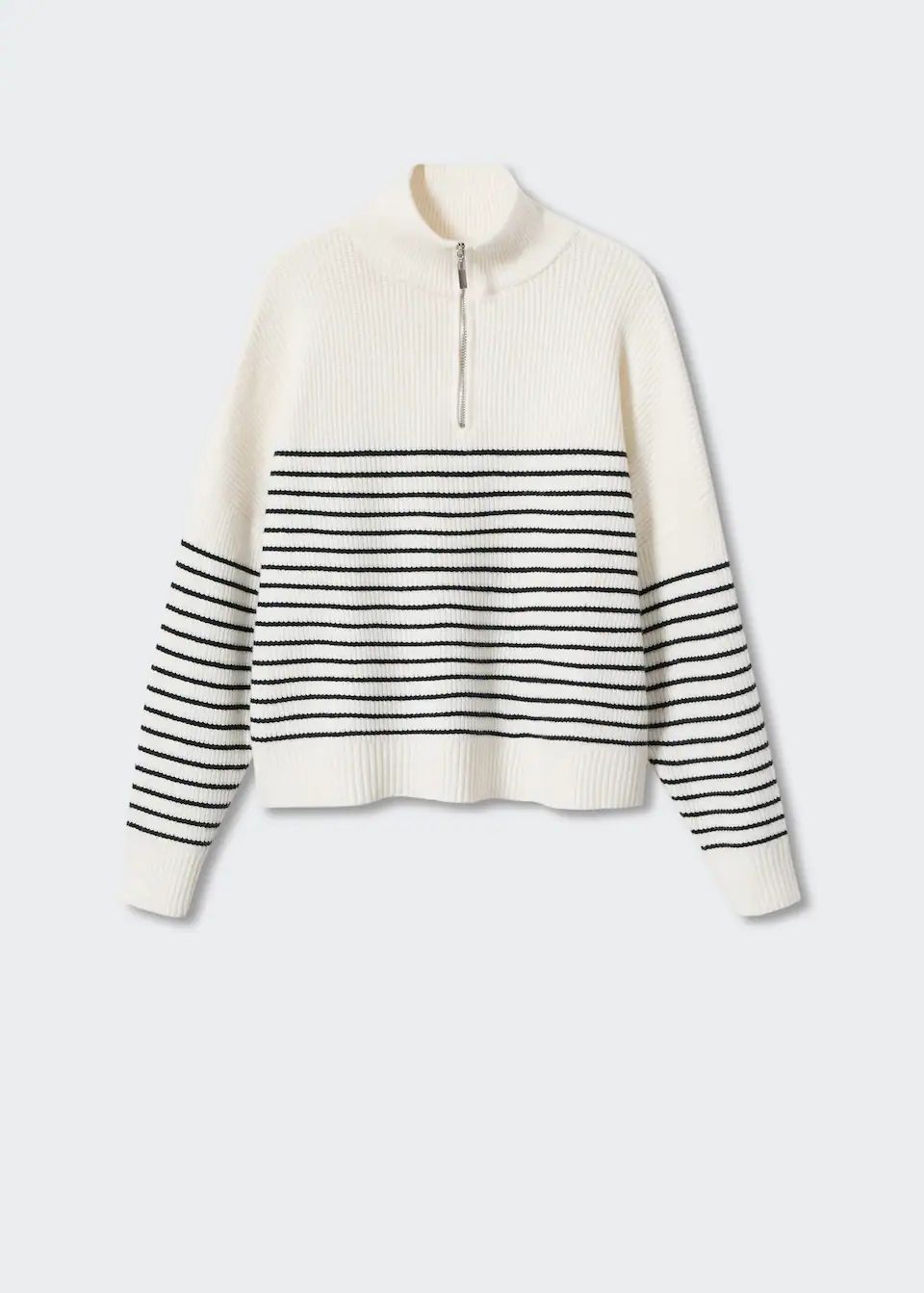 Striped knit sweater

Thick knitted fabric. High collar. Neck closure. Oversize design. Standard des | MANGO (US)