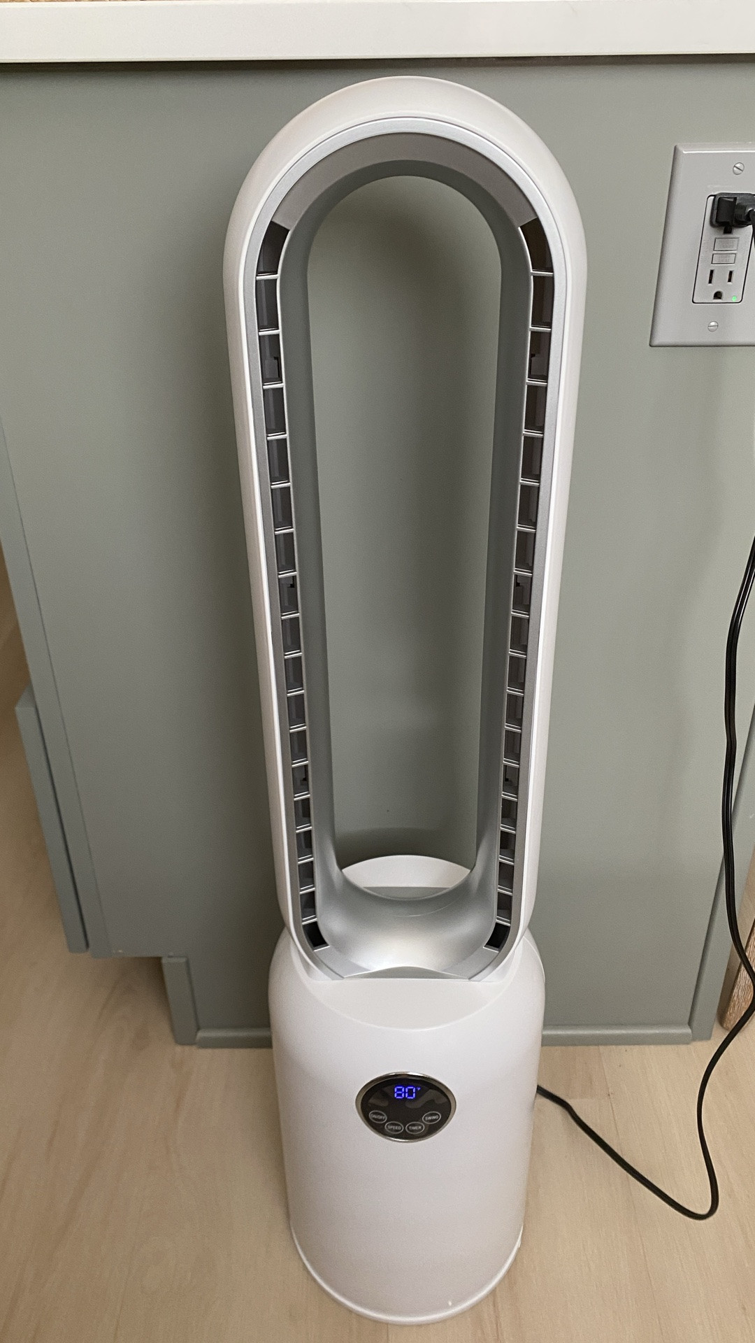 After remodeling the kitchen, dining room & living room it was just too hot without a fan. Quick set up & comes with a remote. Highly recommend — All products shown in video: blade-less fan, dining room set, hanging lamp & round rug, counter island chairs…

#LTKHome #LTKdayinmylife #LTKSaleAlert