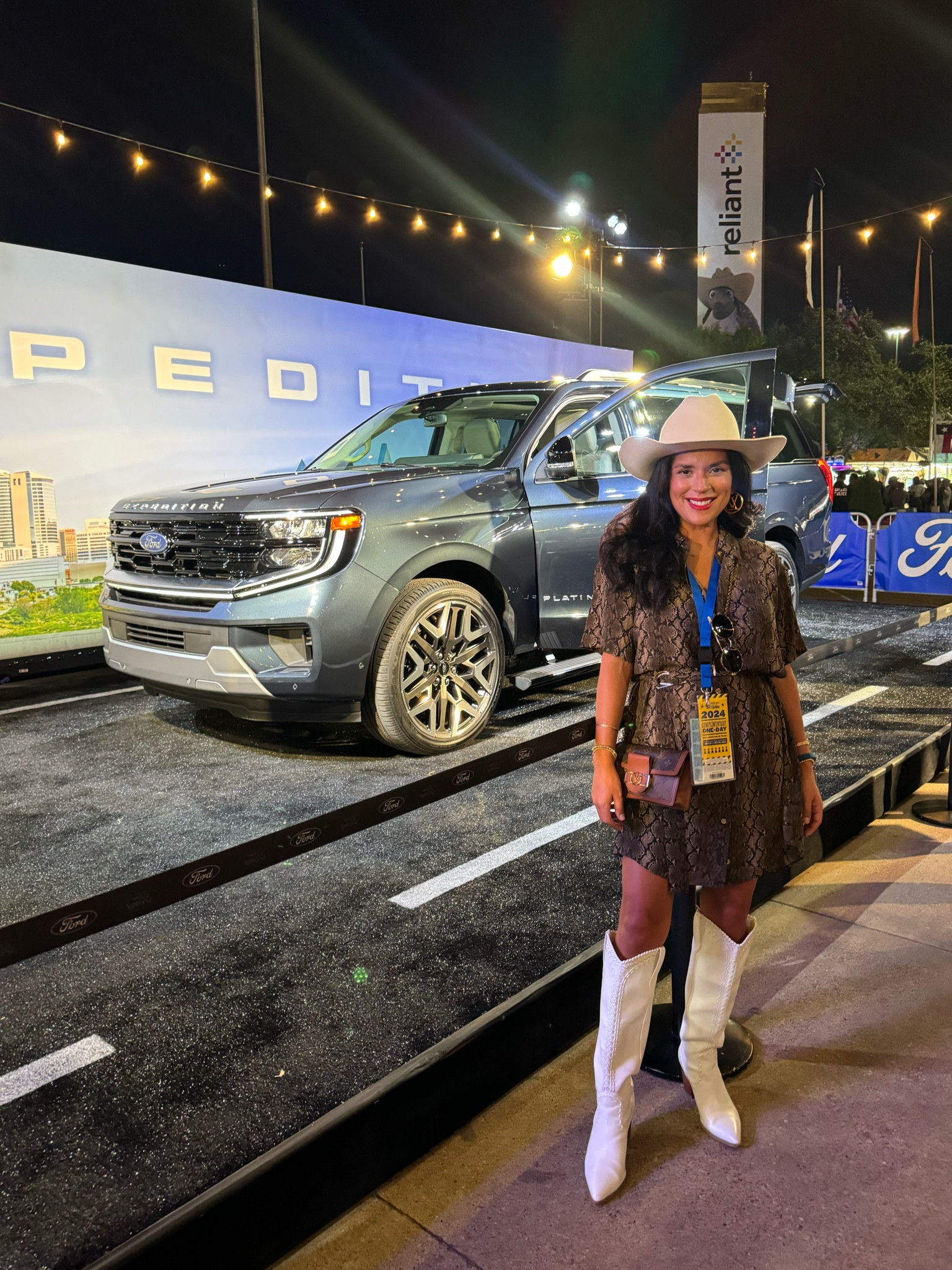 LOVE this @michaelkors dress from @macys that I got during the VIP SALE! #macysstylecrew #macys #michaelkors 

#LTKFindsUnder100 #LTKSeasonal #LTKStyleTip