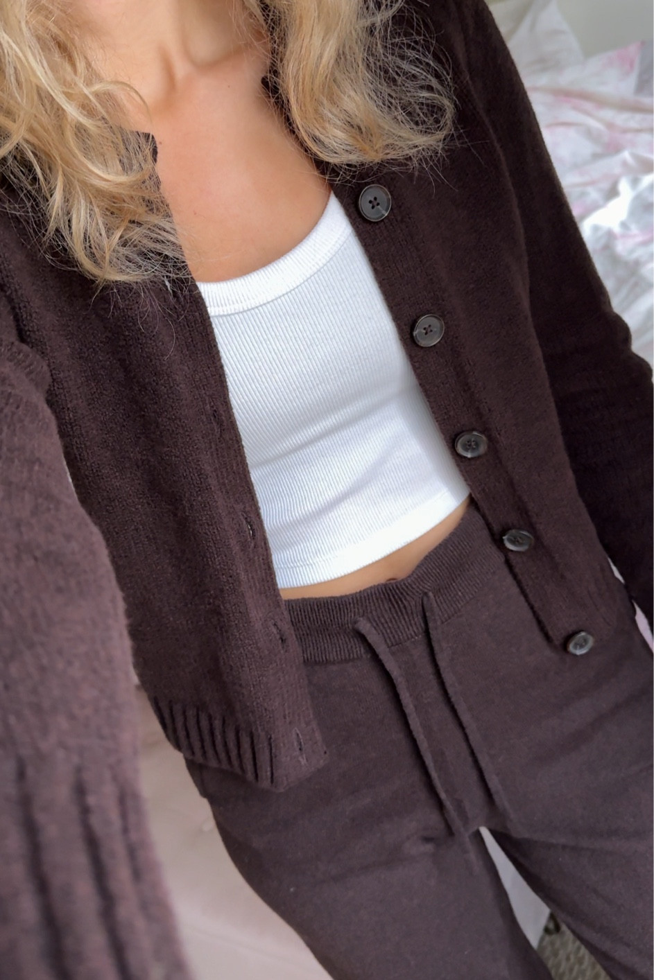 Cute brown Gap set for the Fall 🍂 soft, cozy, warm  

#LTKSaleAlert #LTKSeasonal #LTKFindsUnder50