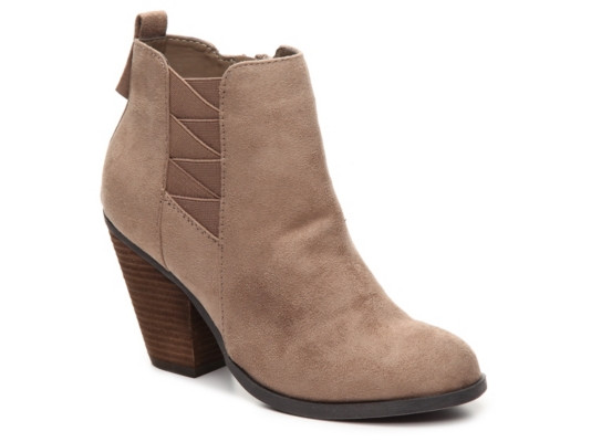 Vincee Chelsea Boot | DSW