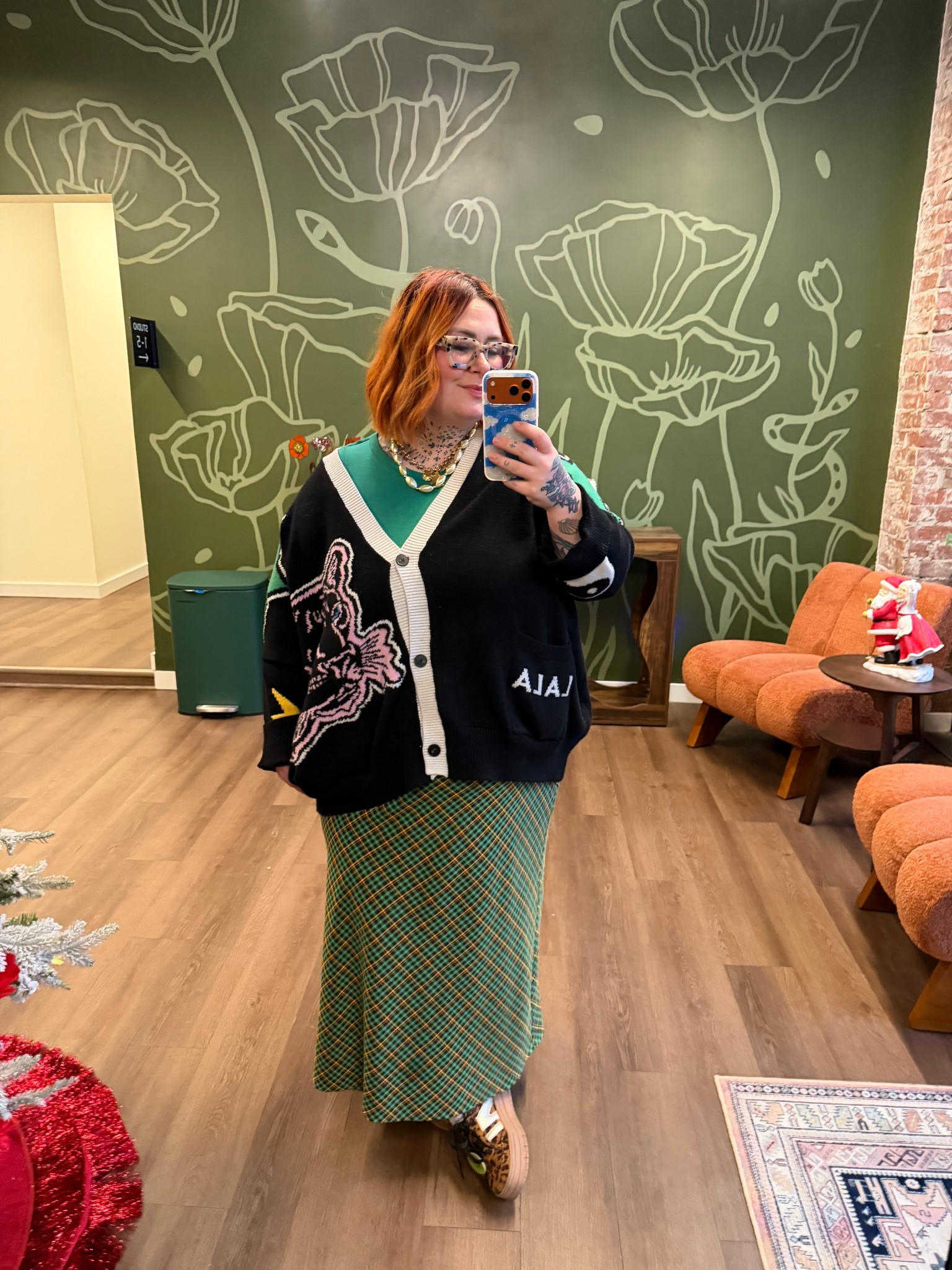 Skirt and cardigan dressed in lala 🫶🏻