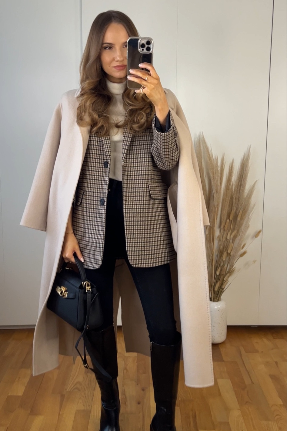 6 ways to wear long coats & tall boots | look 6 

bag - Parisa Wang

#LTKstyletip #LTKworkwear #LTKeurope
