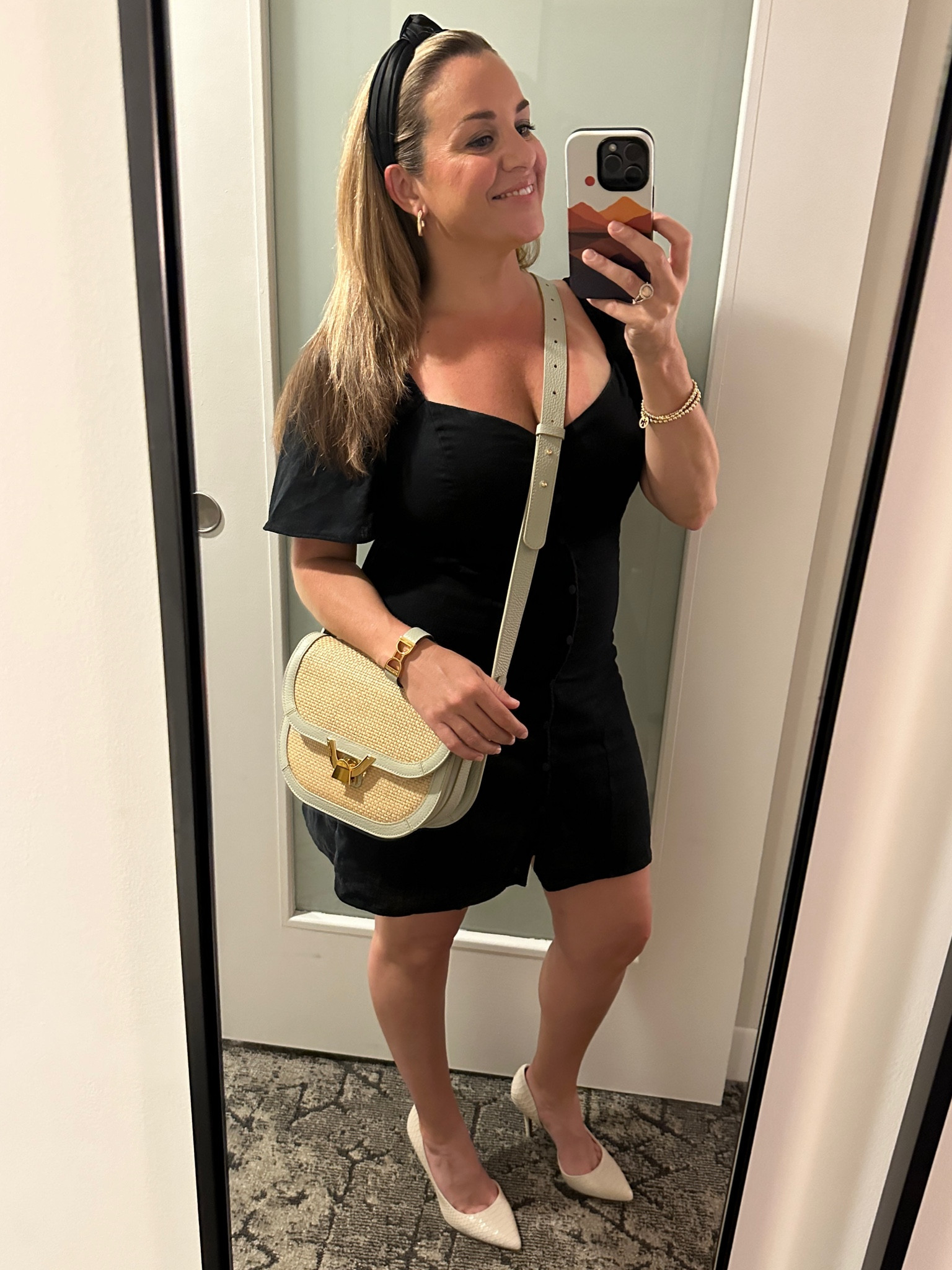 🎶 Linen dress and a green straw purse. Linen dress and a green straw purse. 🎶

#linen #abercrombie #coccinelle #jessicasimpson

#LTKSeasonal #LTKTravel