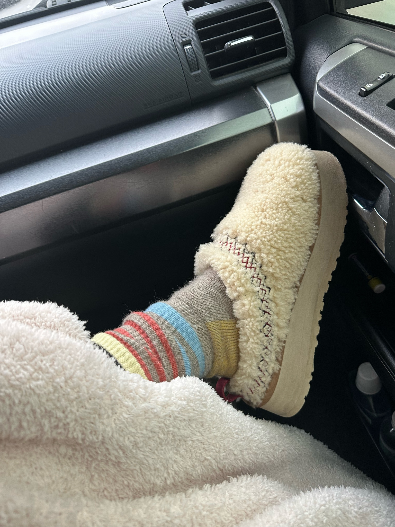 be cozy in the car traveling this holiday season! 

#LTKHoliday #LTKSeasonal #LTKGiftGuide
