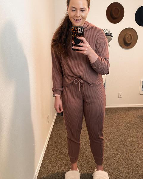 Women's Cozy Ribbed Lounge Jogger Pants - Colsie™ | Target