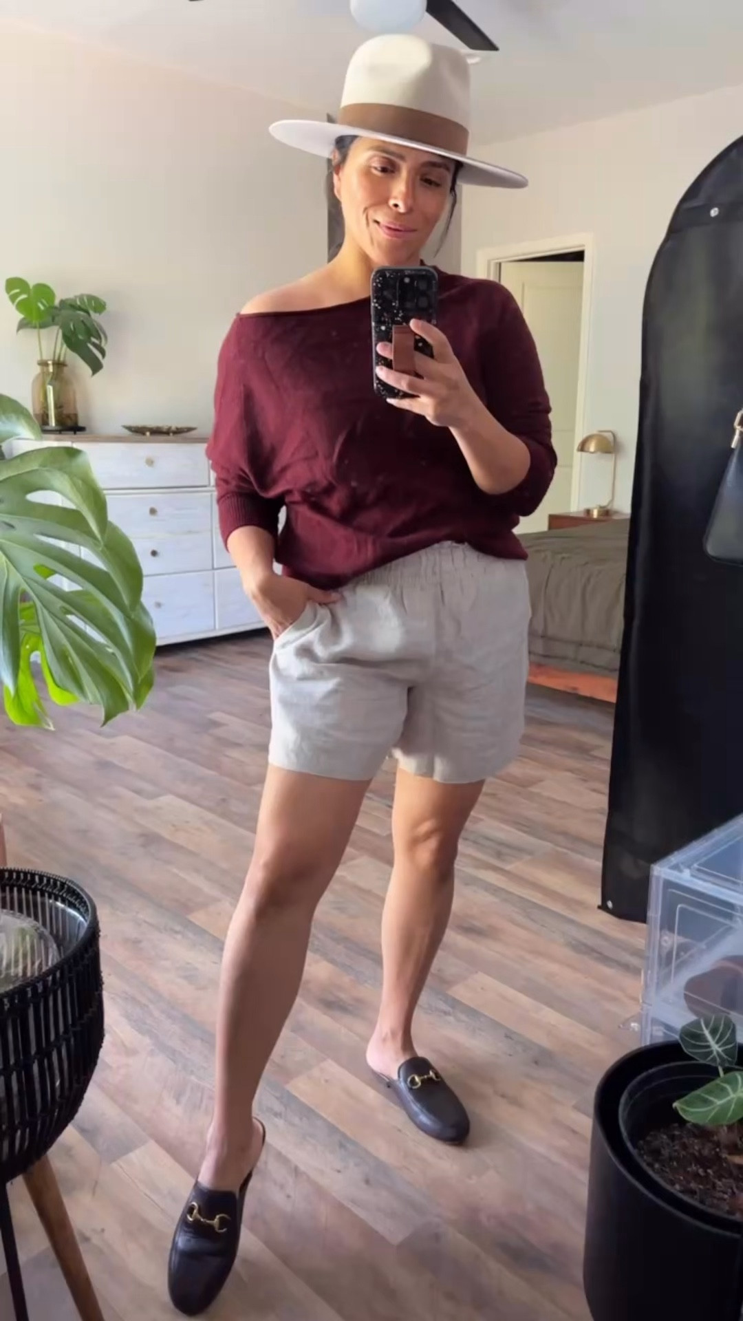 @Quince linen shorts, tts




Quince outfit 
Midsize style 
Summer outfit

#LTKTravel #LTKOver40 #LTKMidsize