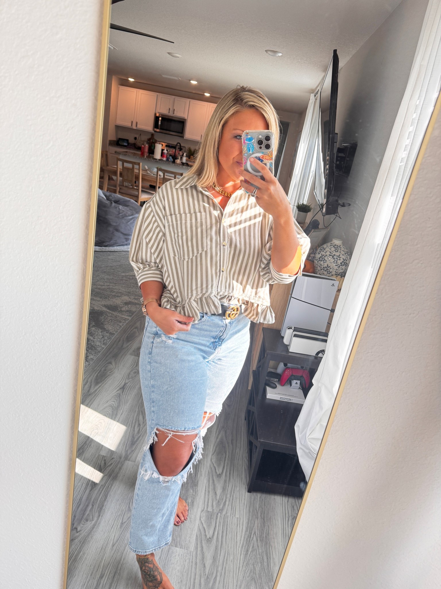 Comfy clothes that flatter you ONLY. 

#LTKMidsize #LTKootd #LTKdayinmylife