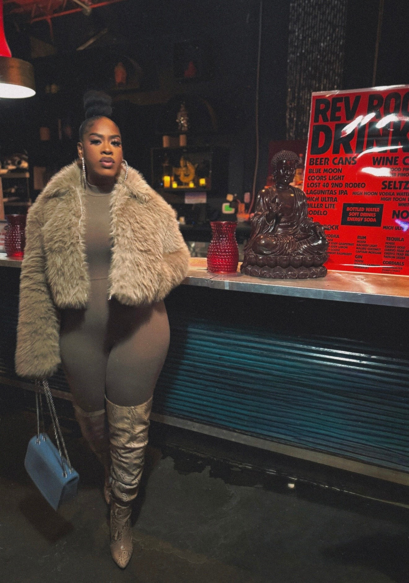 This $20 coat from Ross eats down! 😉 I saw one similar in H&M that I’ve linked in my LTK along with a few other items to recreate this look. 



#LTKHoliday #LTKMidsize #LTKOver40