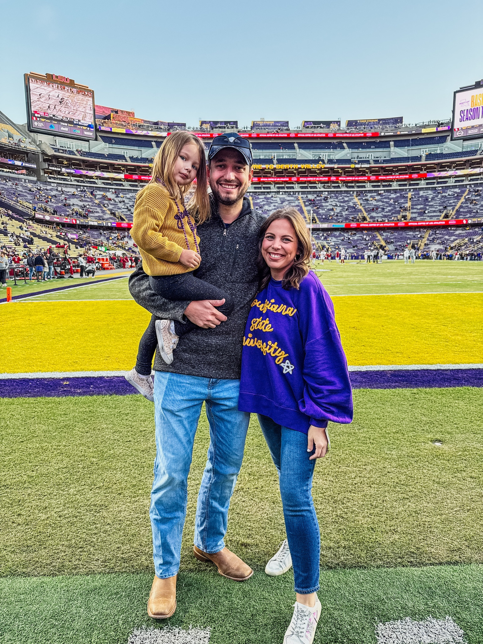 a comfy cozy LSU game day outfit! 

Stewart Simmons, women’s jeans, midsize jeans, white sneakers midsize fashionn

#LTKMidsize #LTKKids #LTKStyleTip