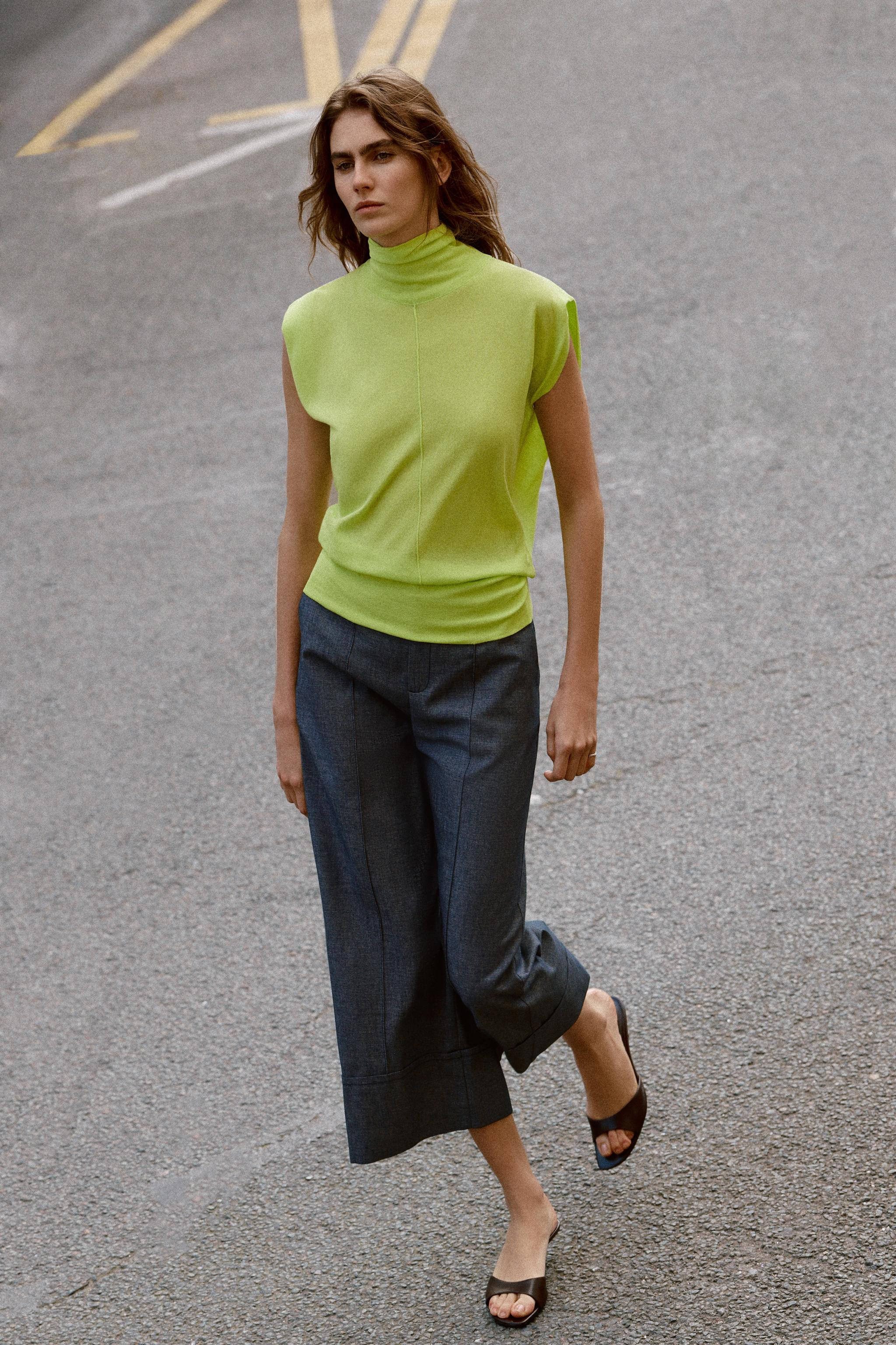 FLUID KNIT HIGH COLLAR TOP | Zara US