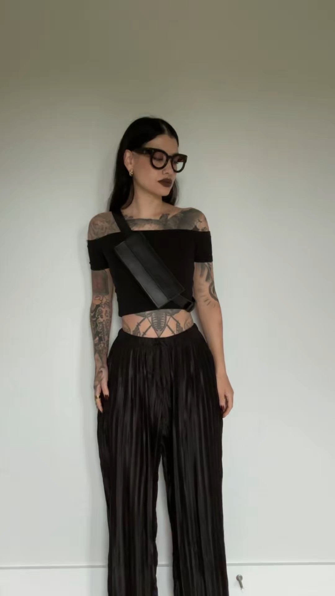 I linked everything that’s exact expect the top as it’s super old but I did find a similar version! 

#LTKSaleAlert #LTKFindsUnder100 #LTKSeasonal